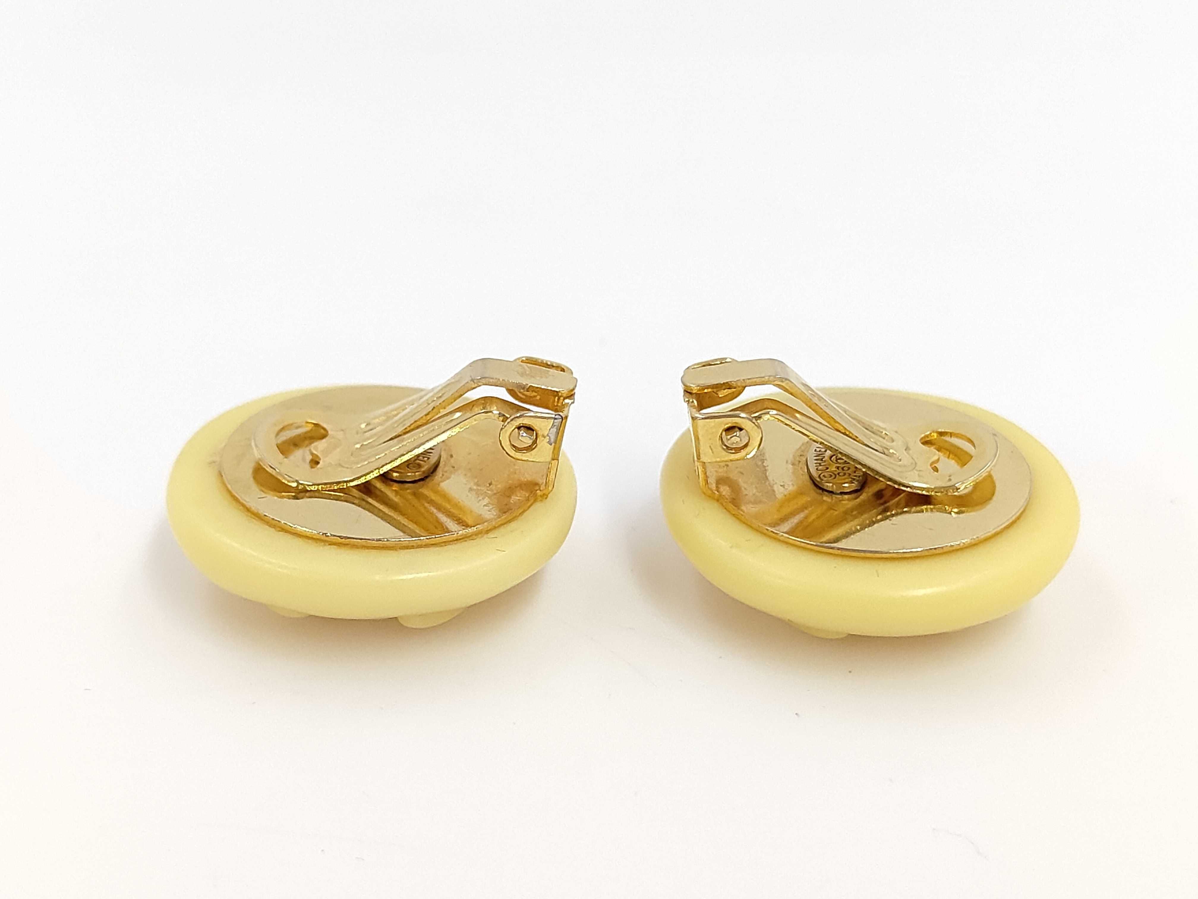 earrings — view 3