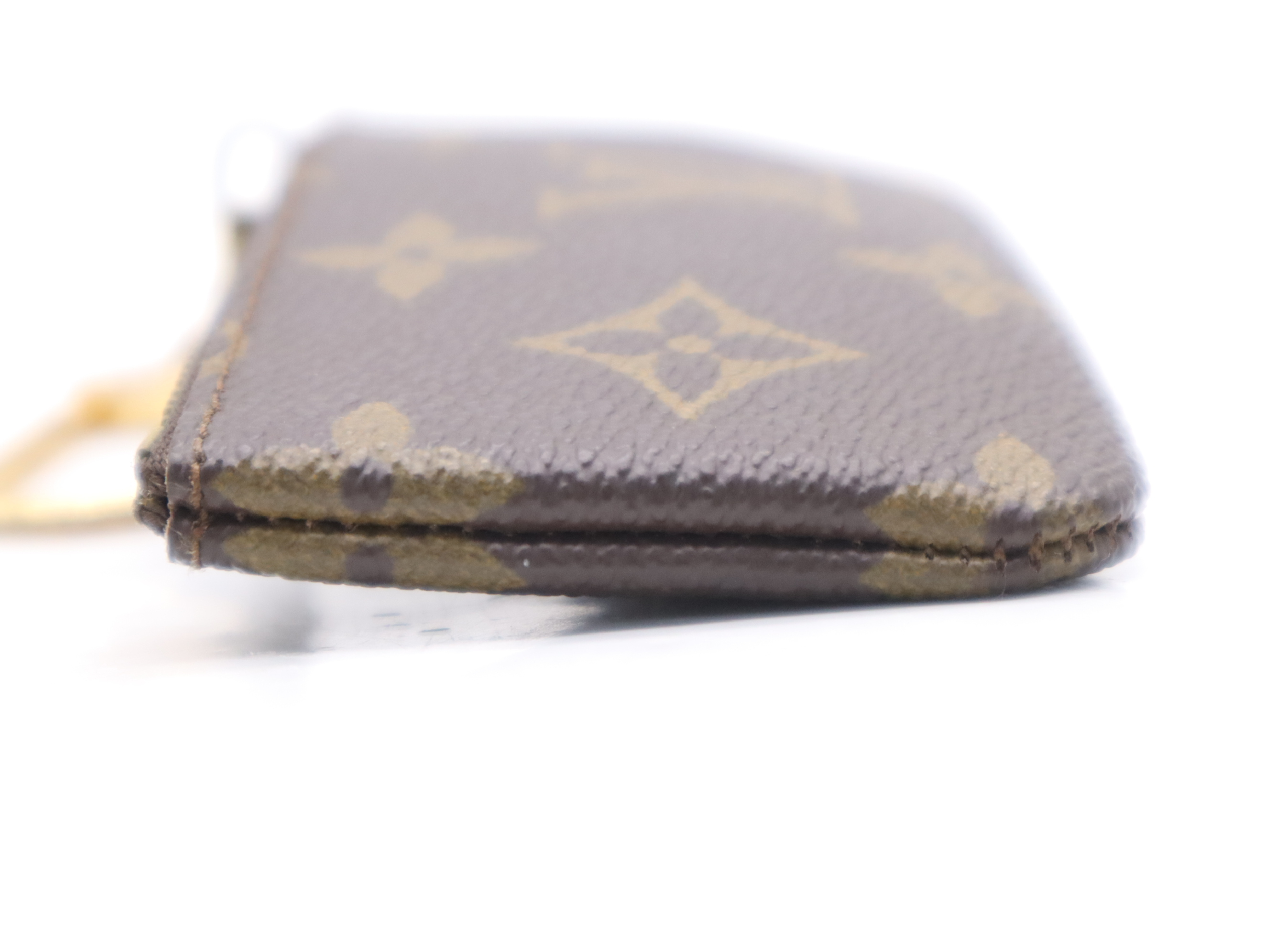 M62610 Monogram Pochette 6 Craie Key Case — view 3