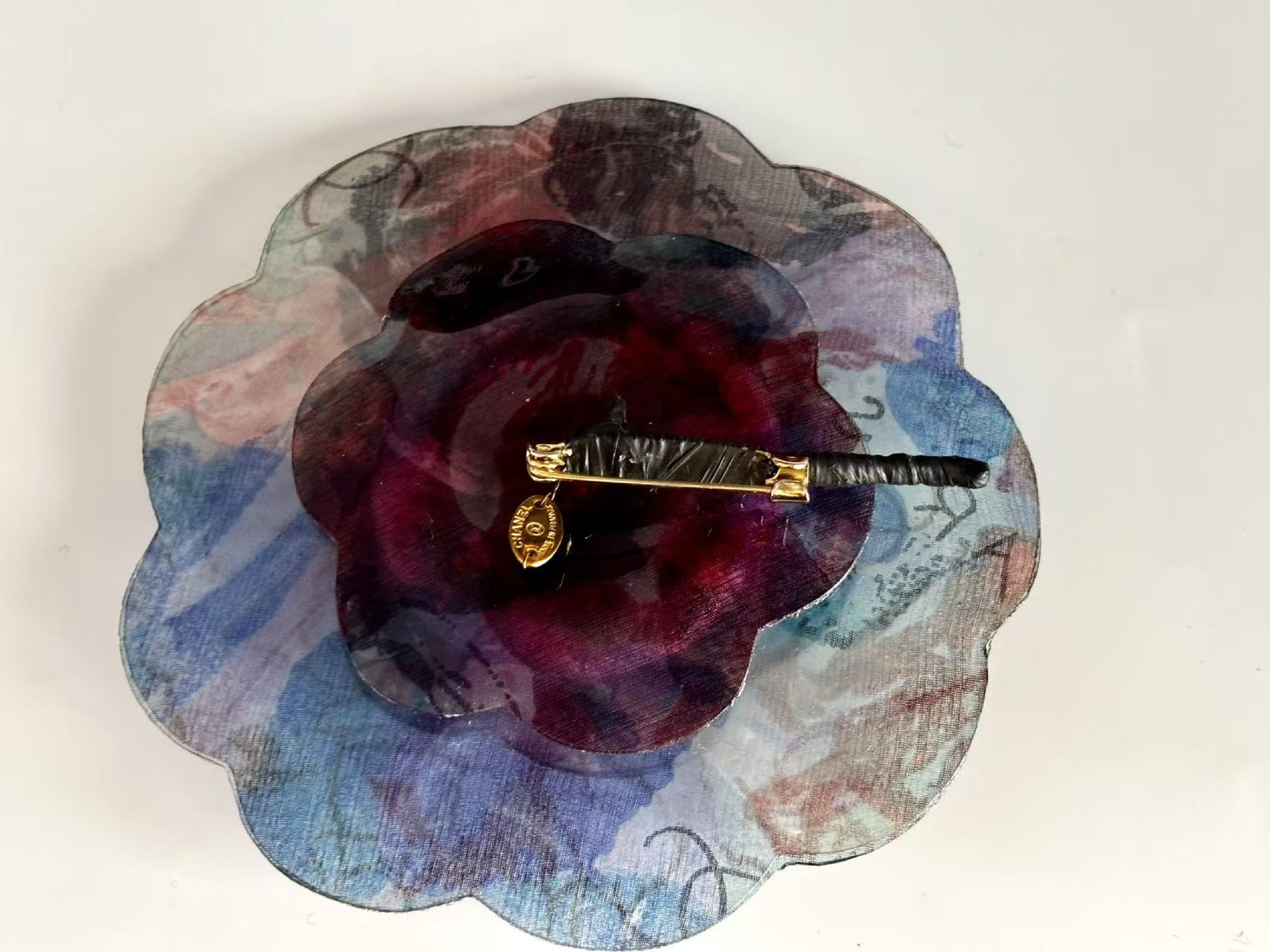 Icon Series (Accessories) Corsage Brooch — view 7