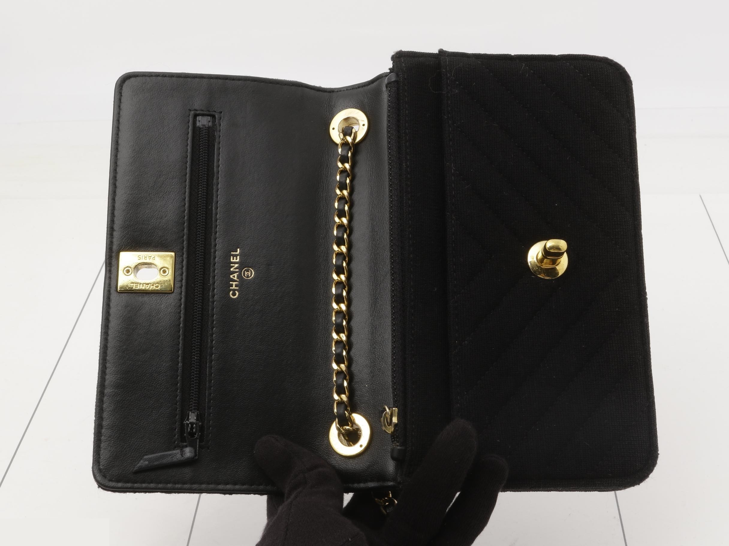 Trendy CC Canvas Chain Wallet — view 4