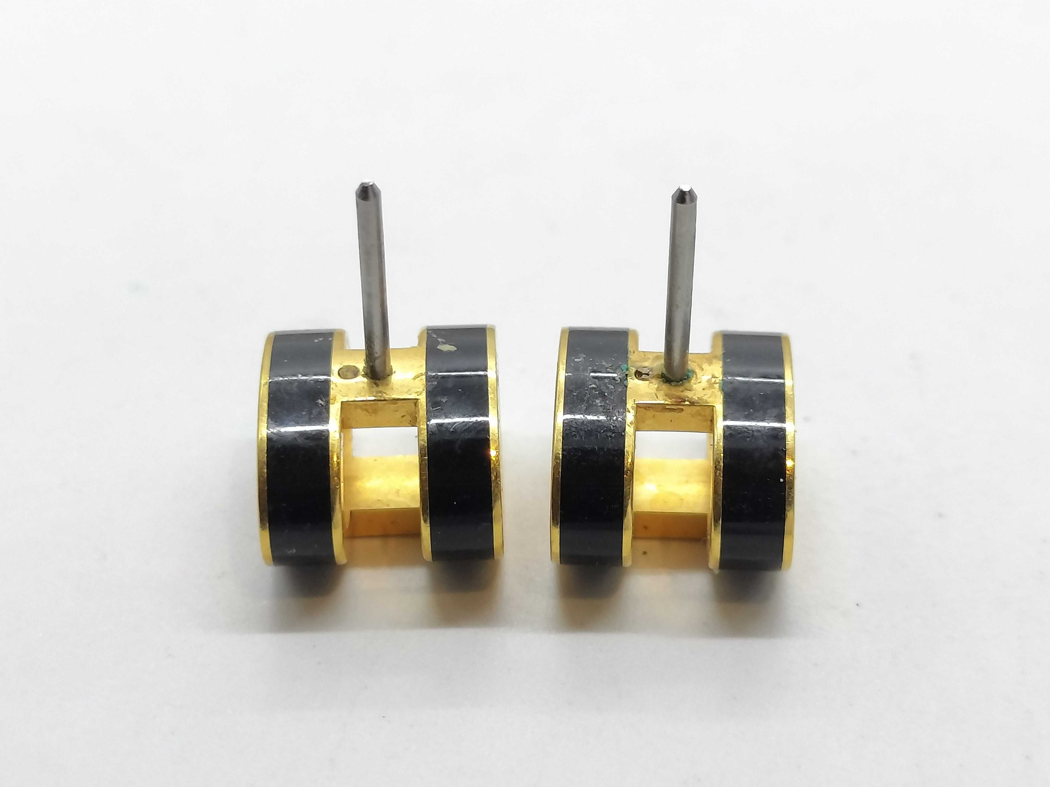 Pop H Earrings GD/BK Earrings — view 4