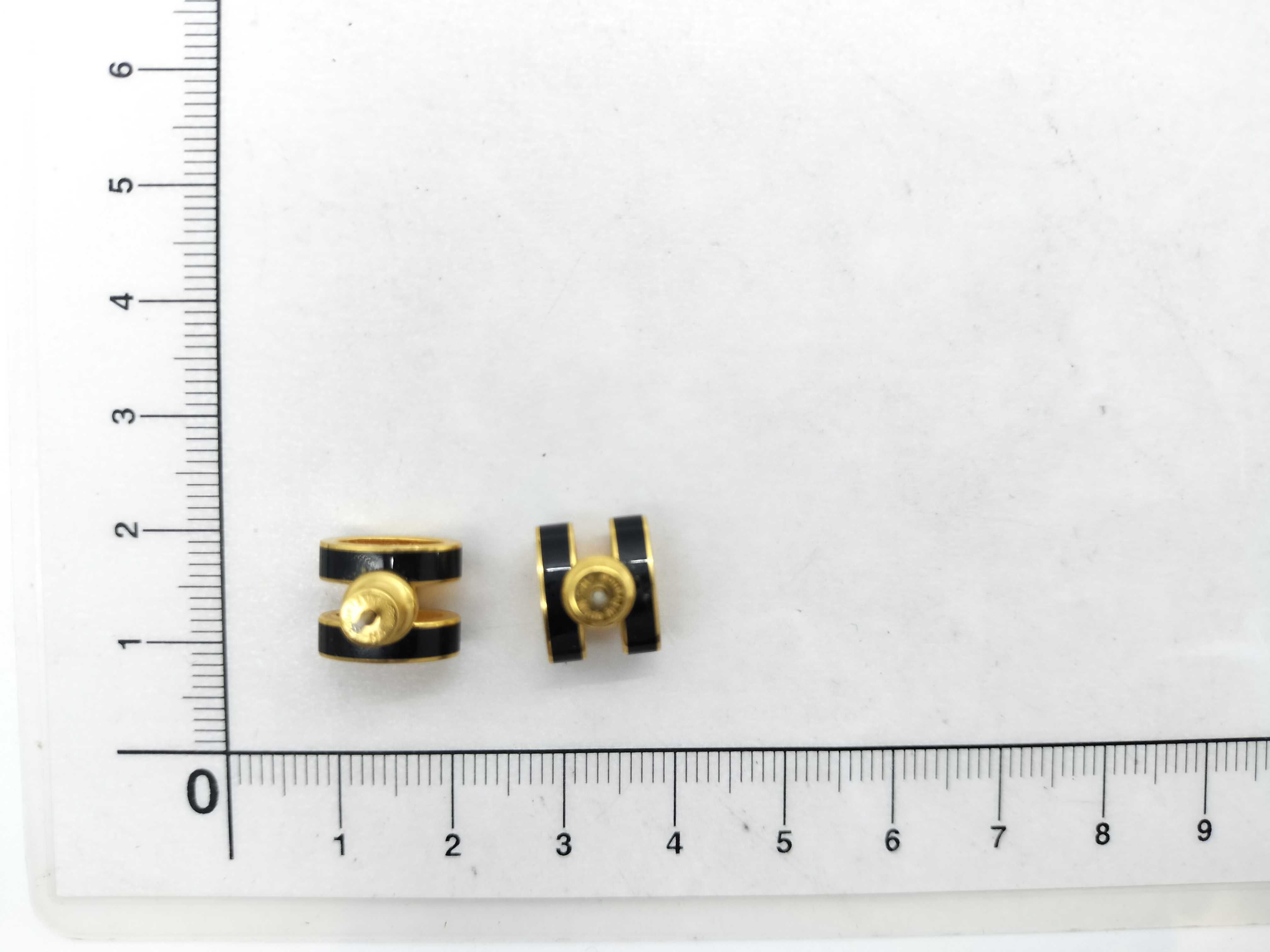 Pop H Earrings GD/BK Earrings — view 8