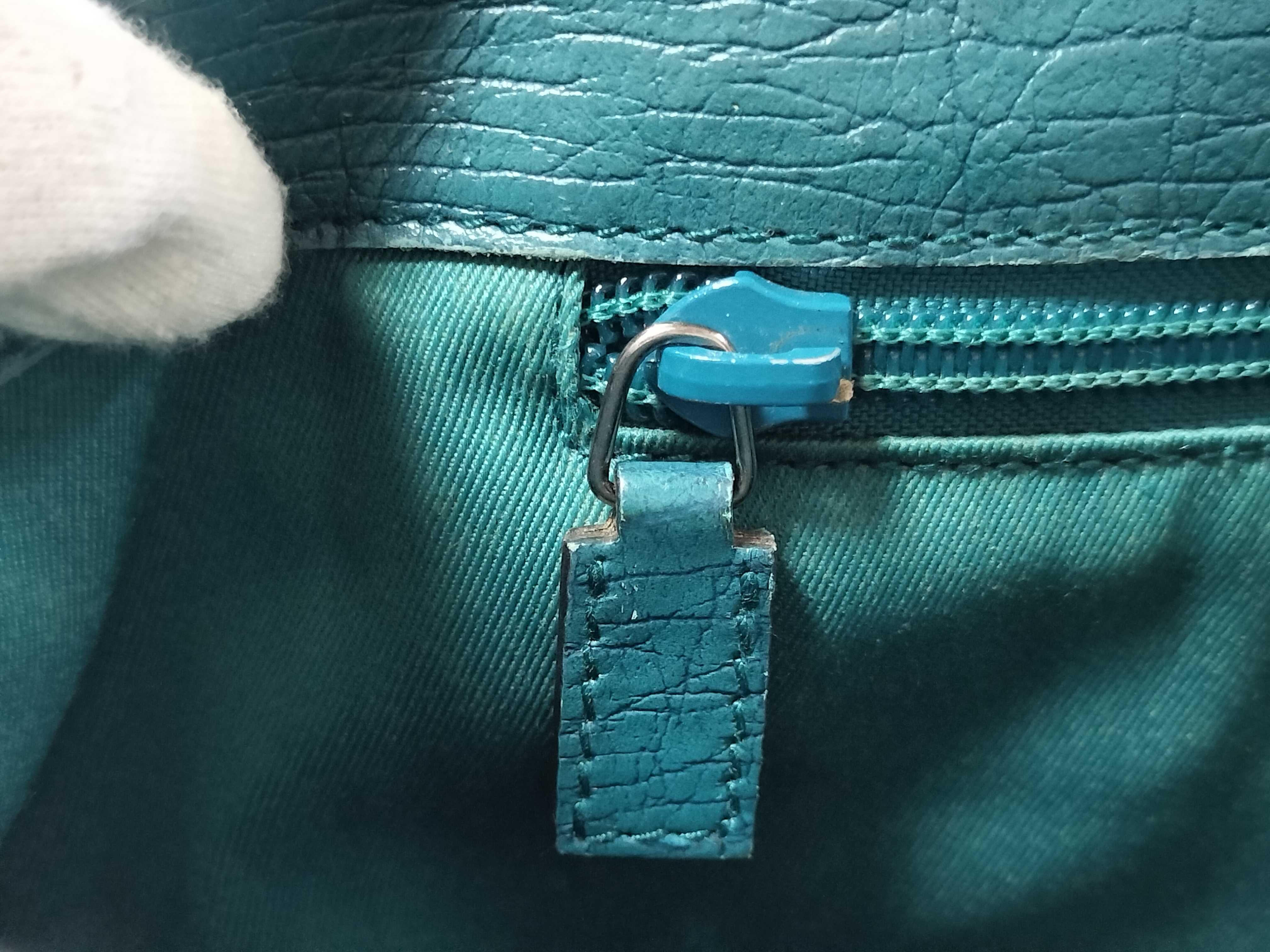 GG Supreme Tote Bag — view 11