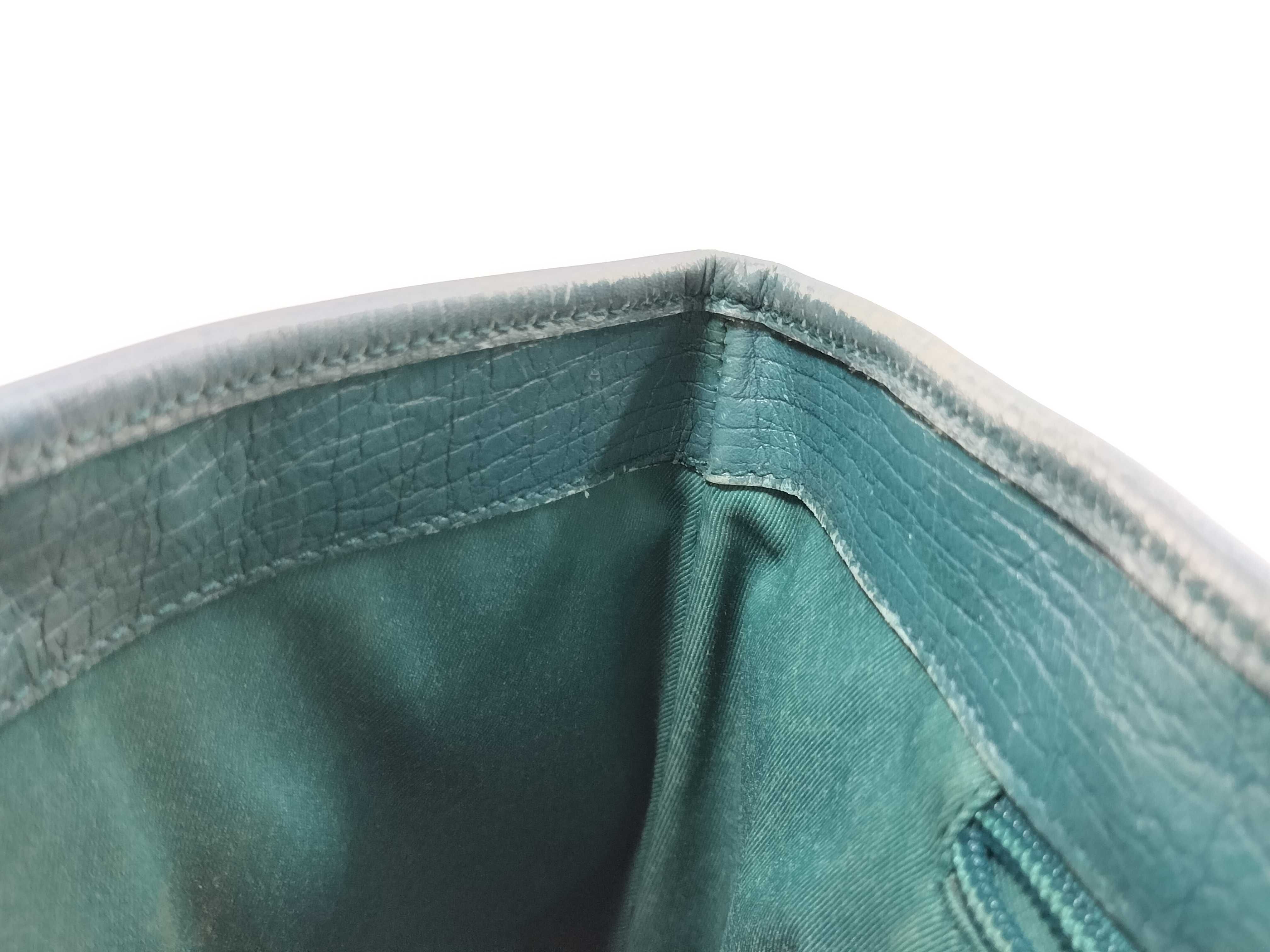 GG Supreme Tote Bag — view 14