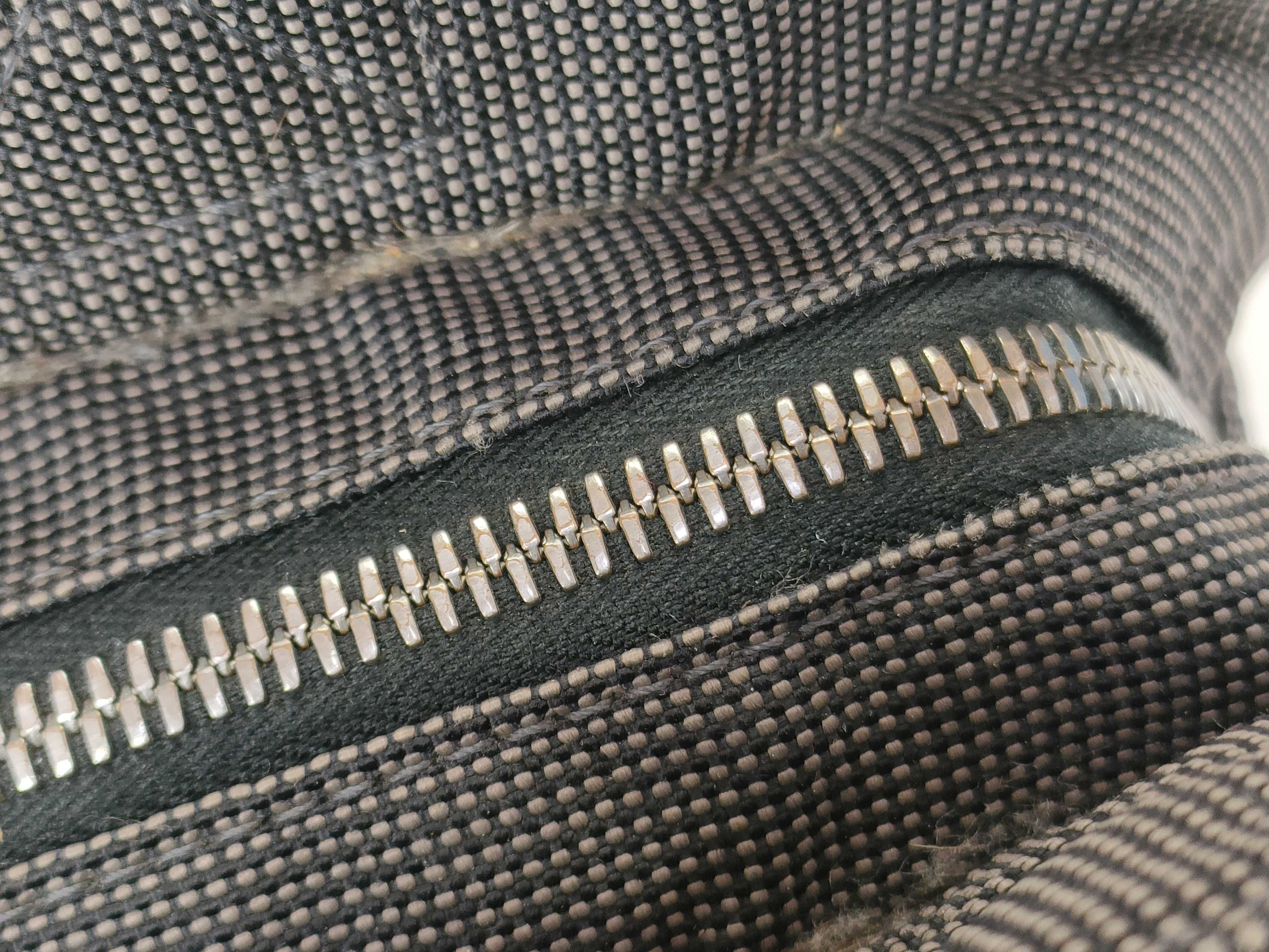 Yell Line Hermes Yell Line Tote PM Handbag — view 6