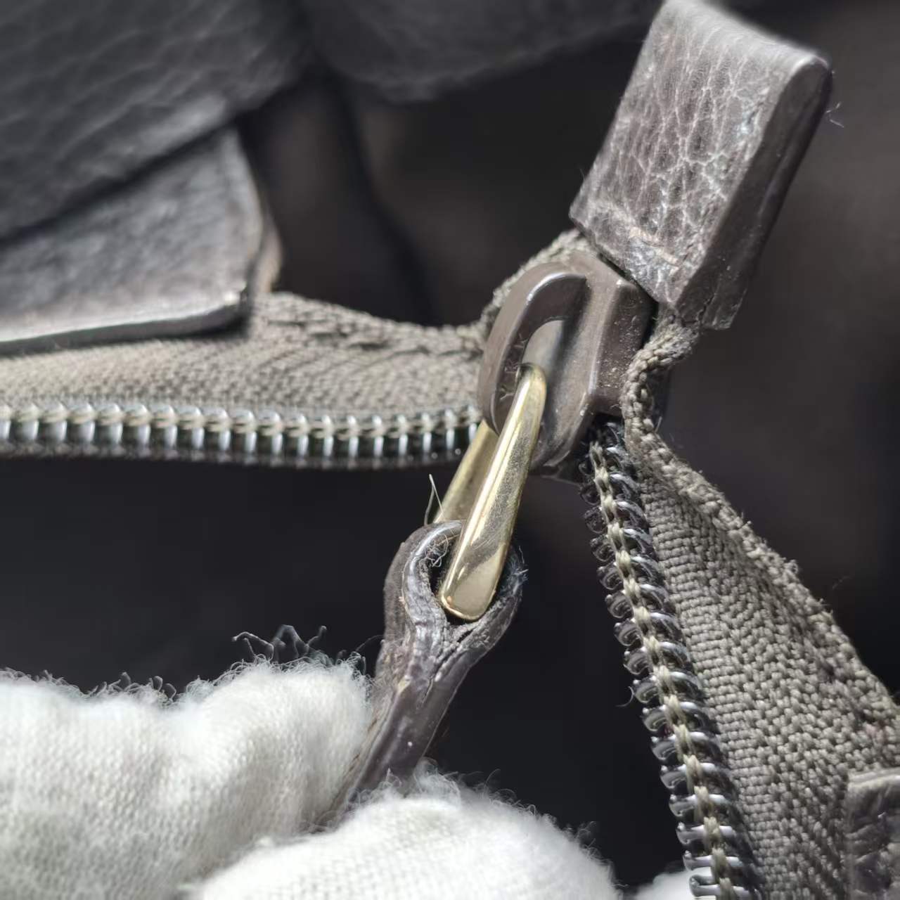 【*Shipped from: China*】GUCCI Leather Handbag 353581 — view 9