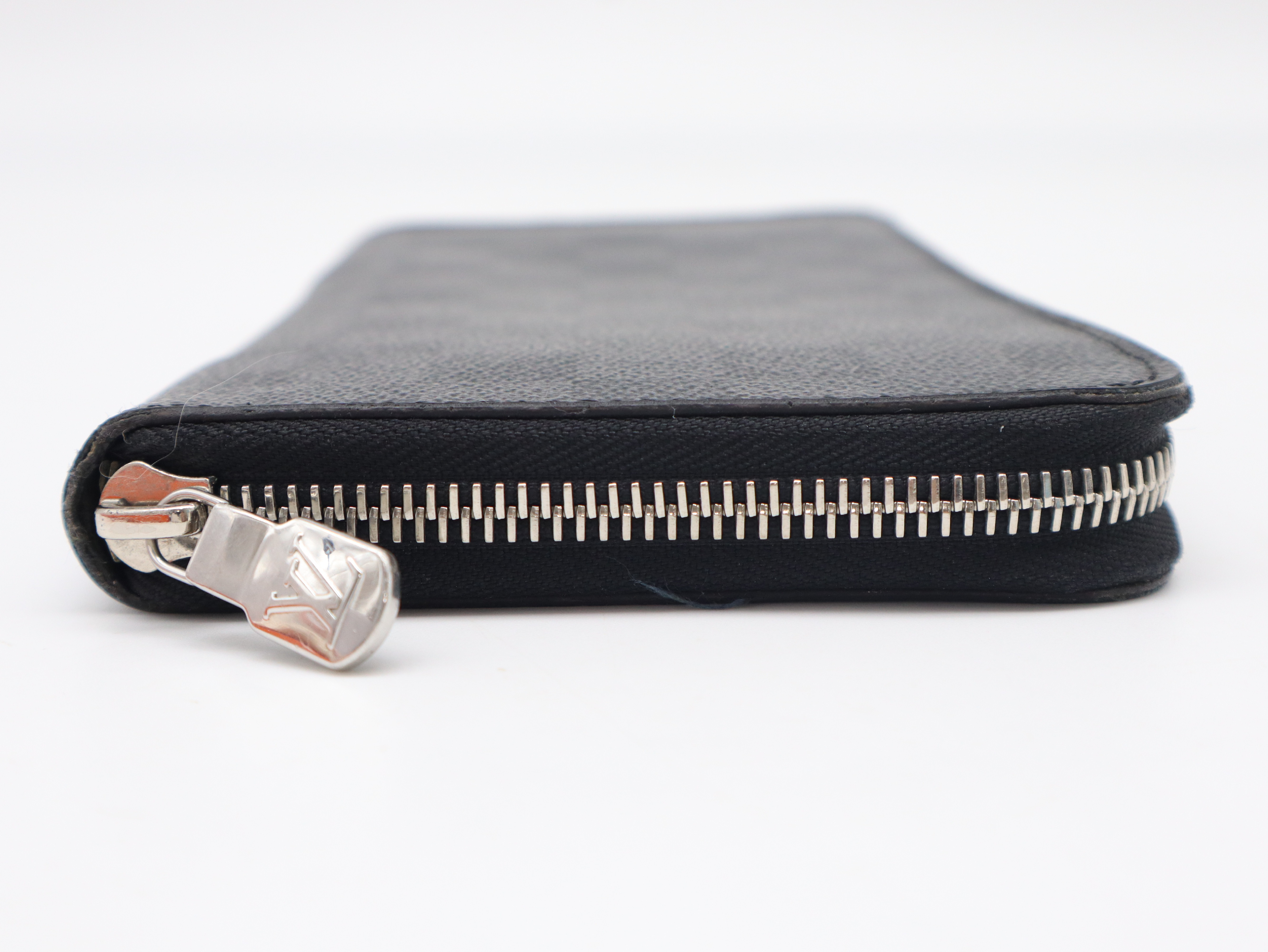 N60111 Damier Graphite Zippy Organizer NM Wallet — view 6