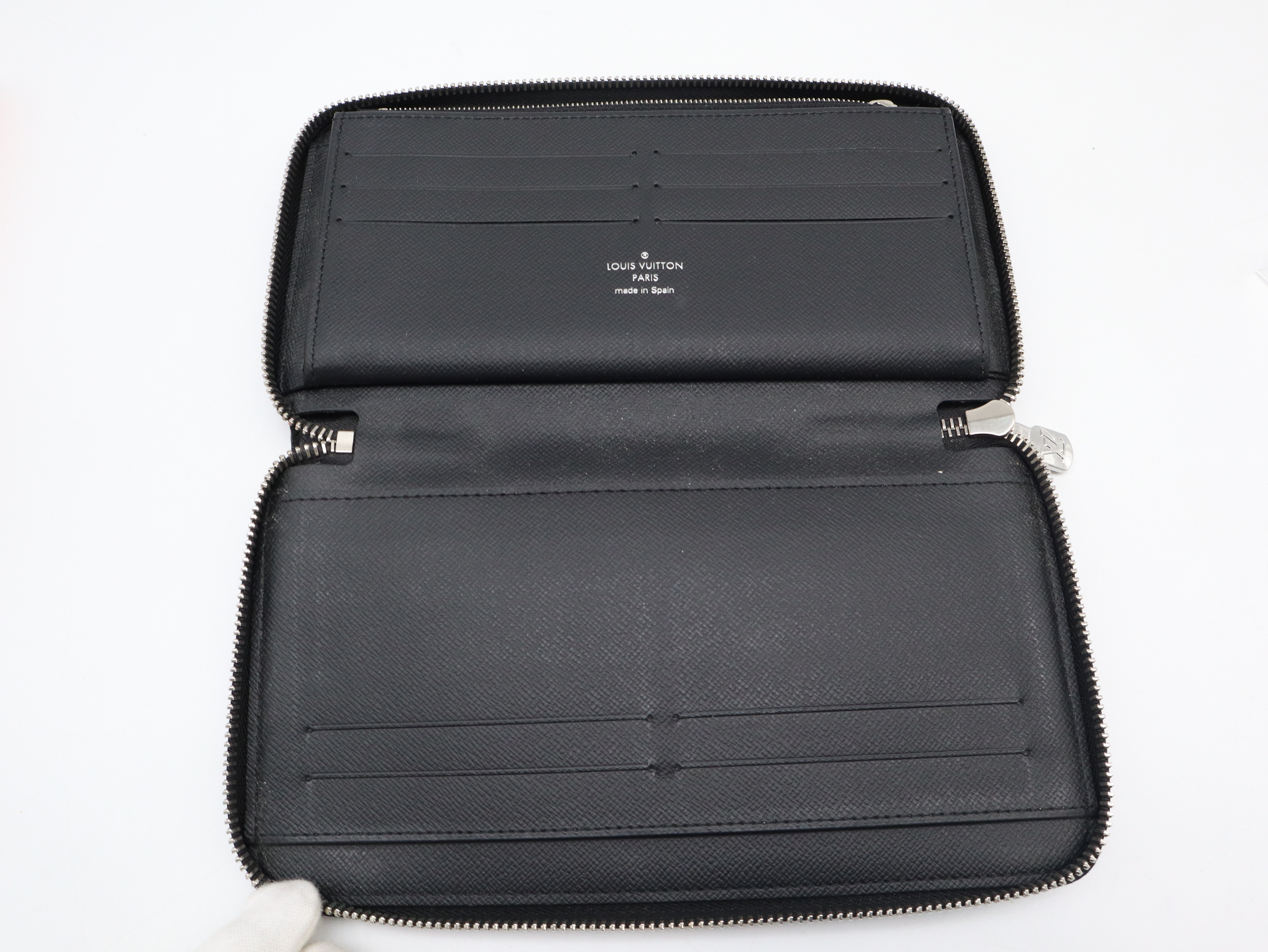N60111 Damier Graphite Zippy Organizer NM Wallet — view 8