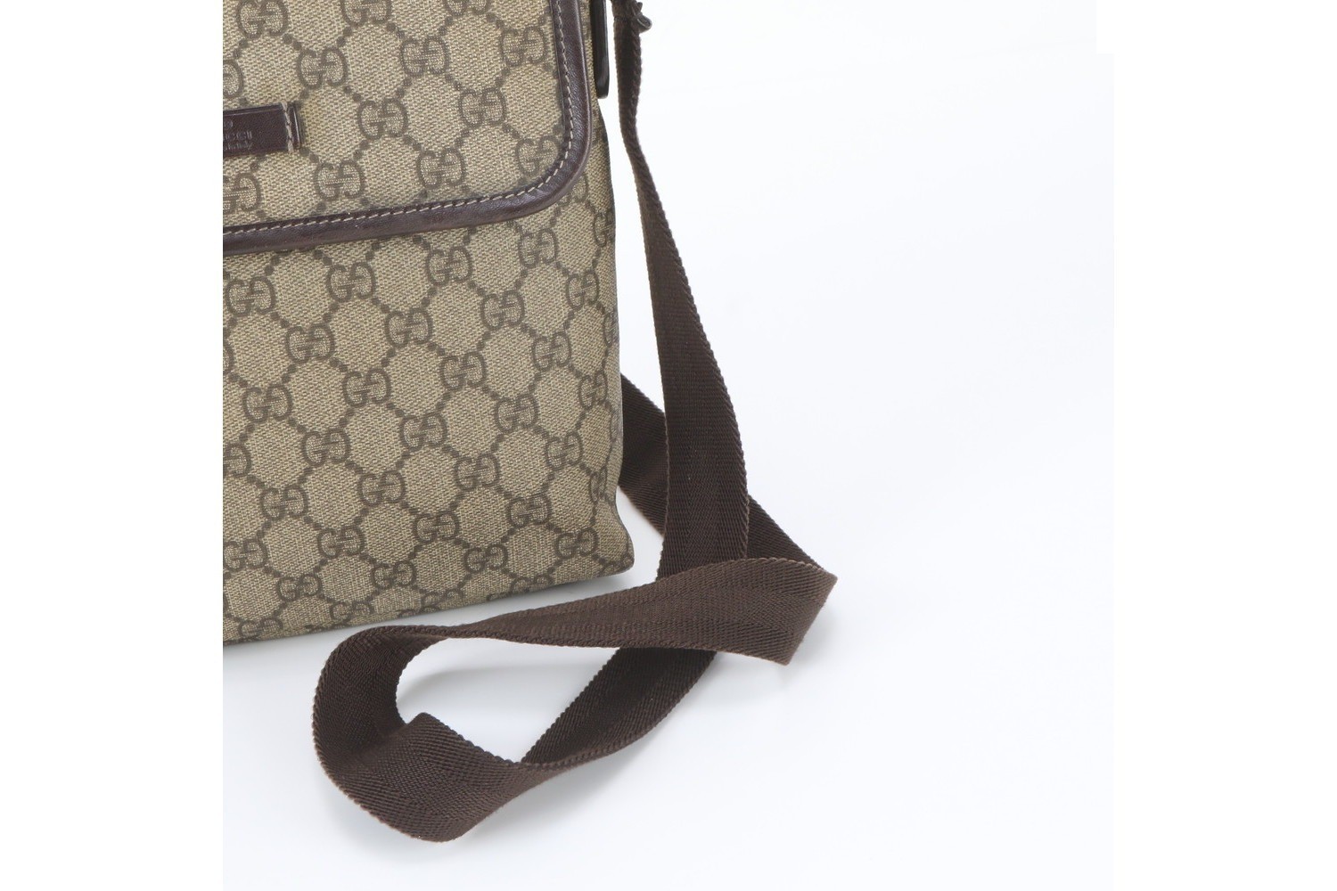 GG Supreme 223666 Leather Shoulder Bag — view 2