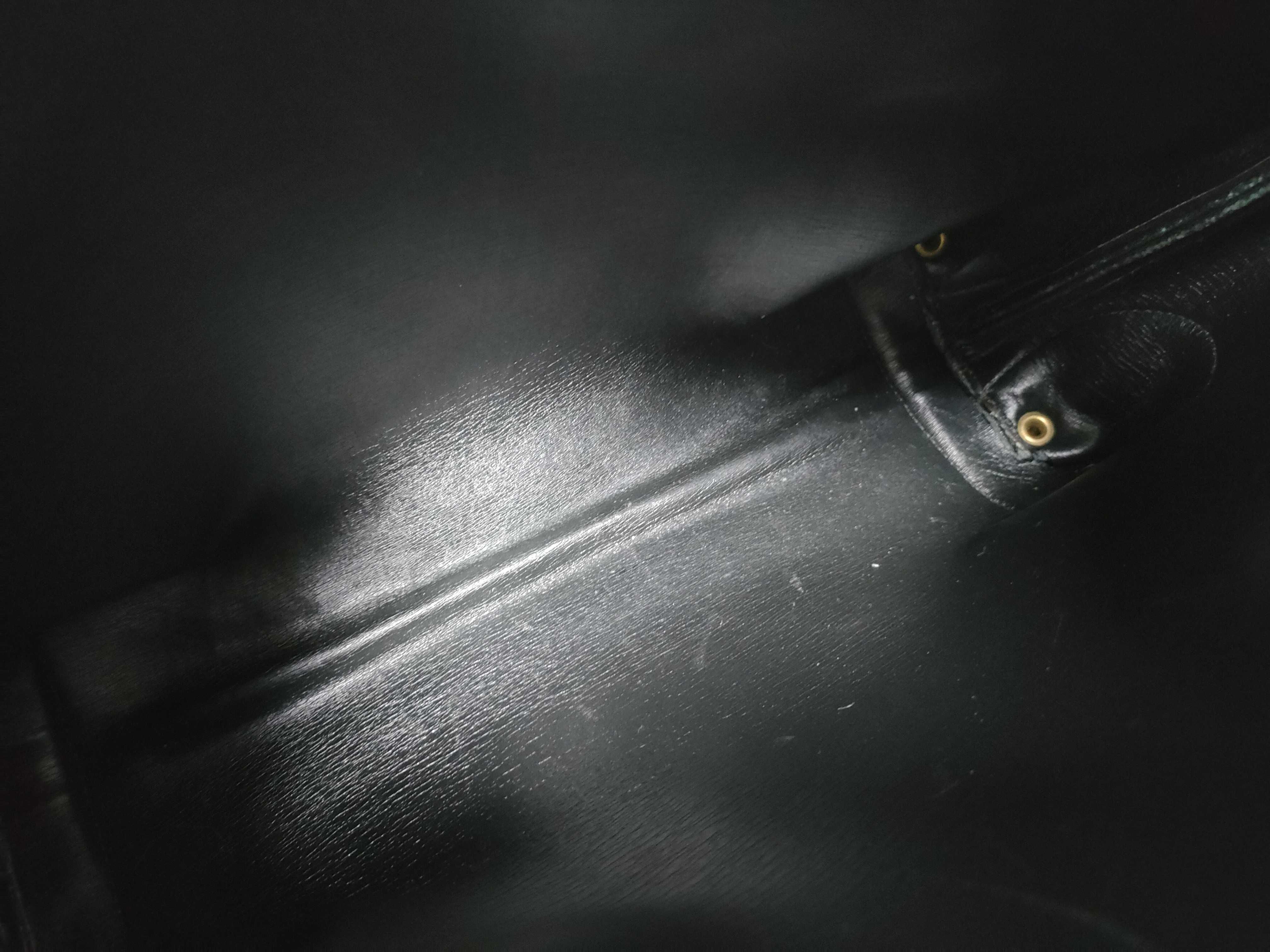 (Givenchy) Leather Shoulder Bag — view 15