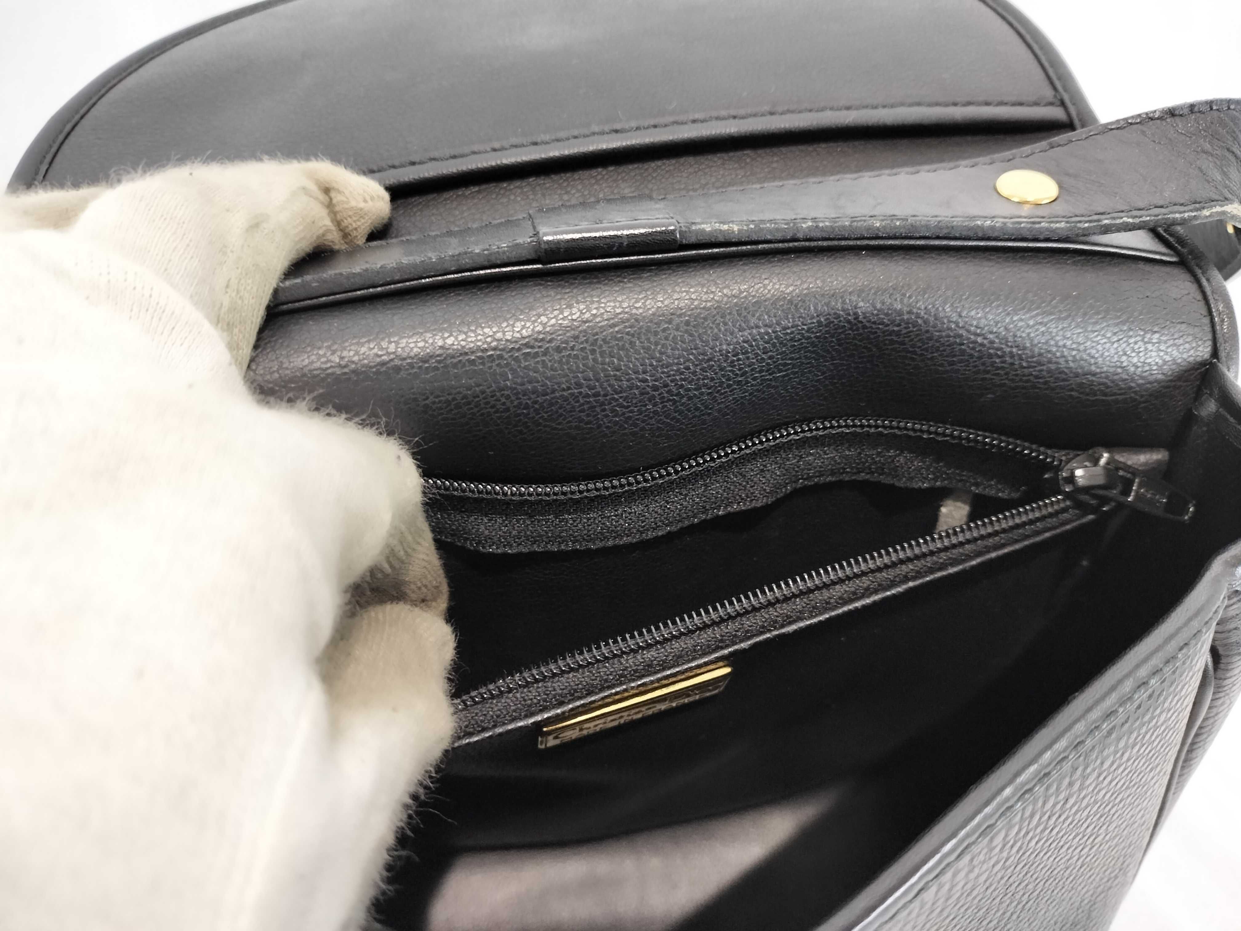 CD Logo One-Shoulder Shoulder Bag — view 11