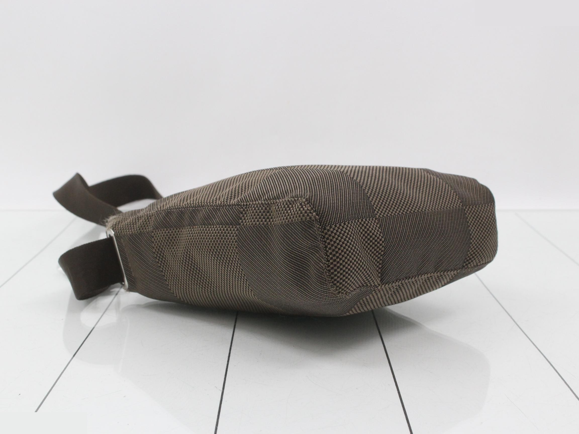 Arche Tail — view 5
