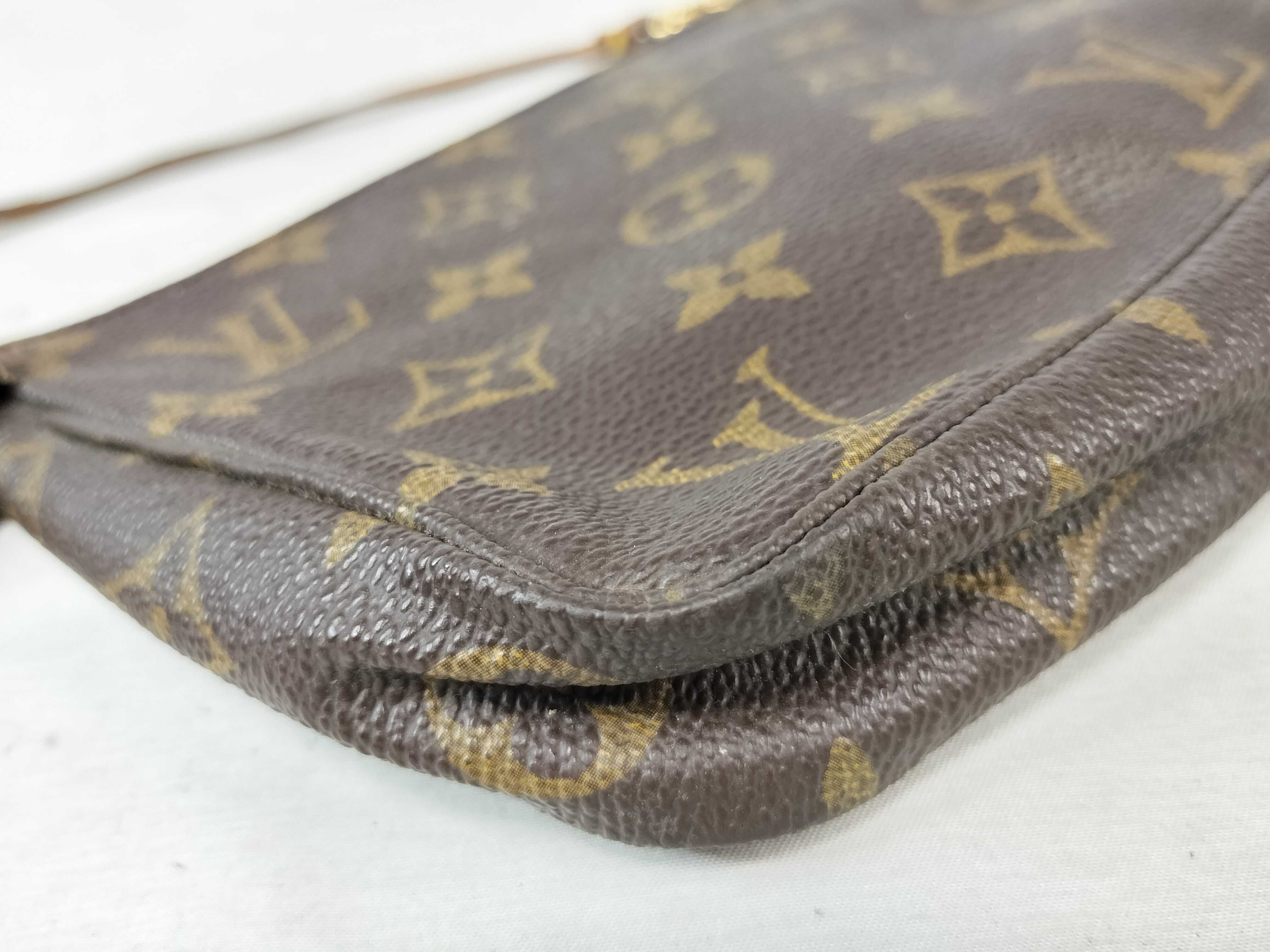 Monogram Louis Vuitton Accessoires Handbag — view 7