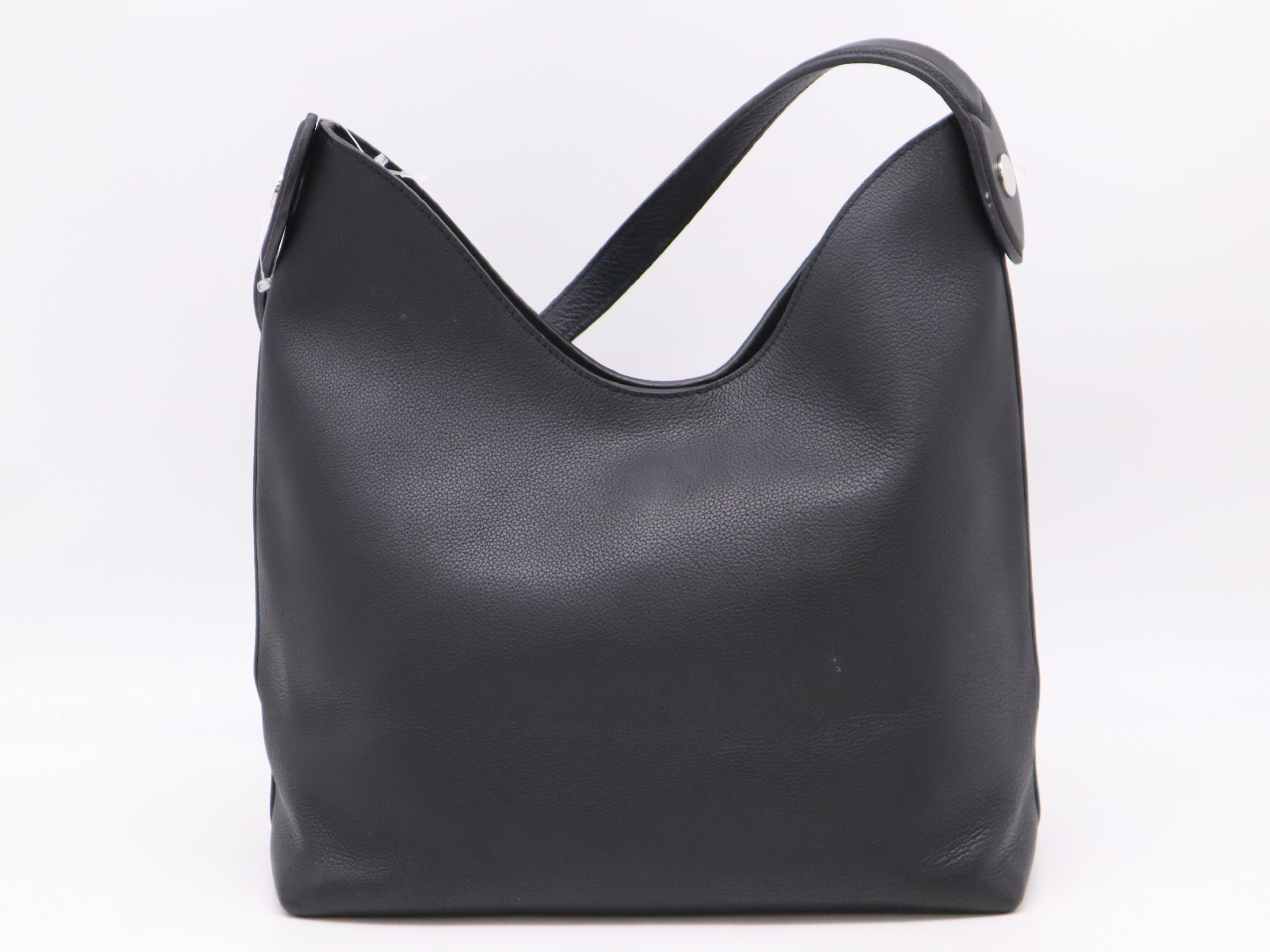 M52776 Grain Calf Leather Lock Me Hobo Noir Shoulder Bag with Crochette — view 2