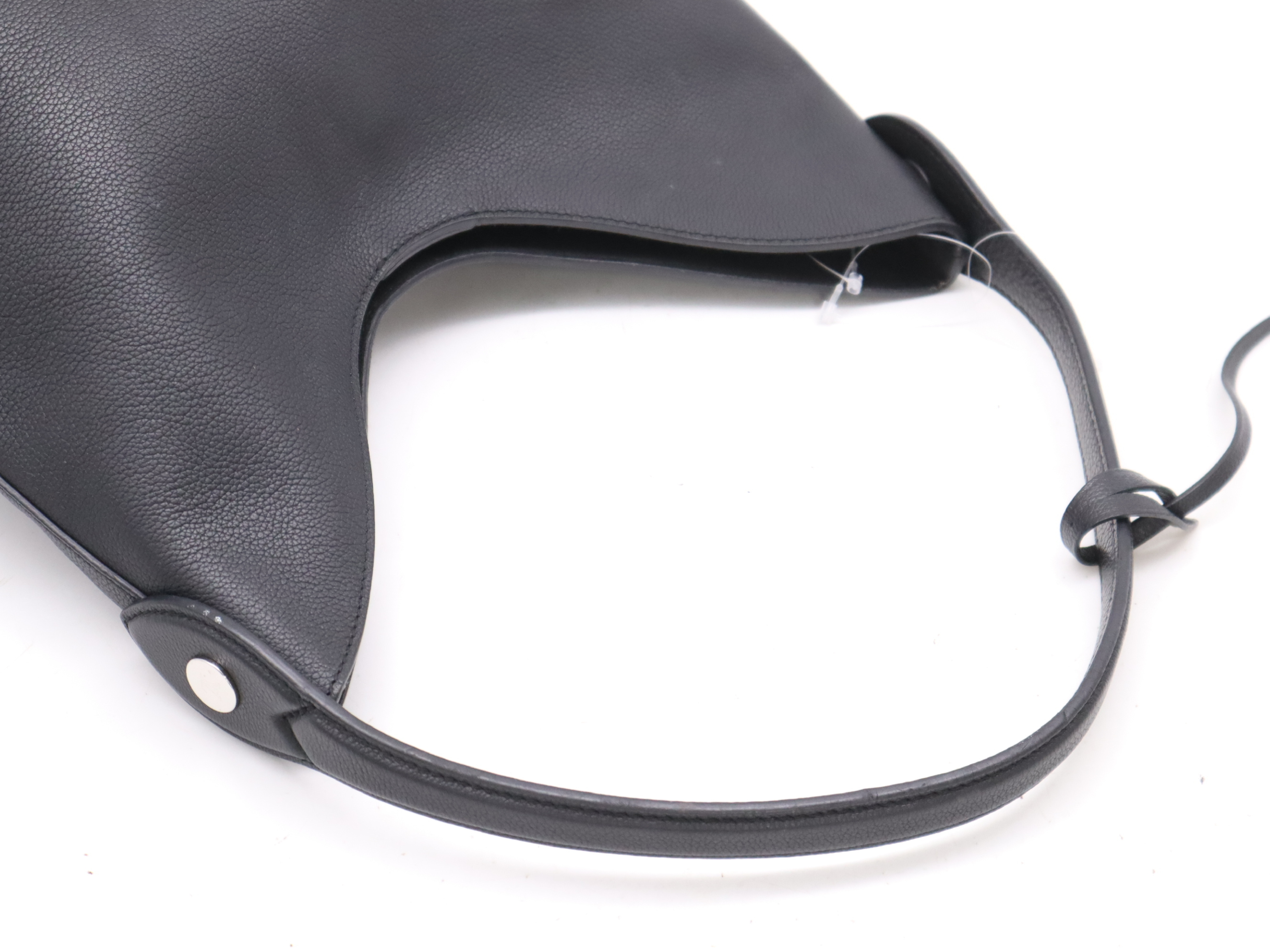 M52776 Grain Calf Leather Lock Me Hobo Noir Shoulder Bag with Crochette — view 6