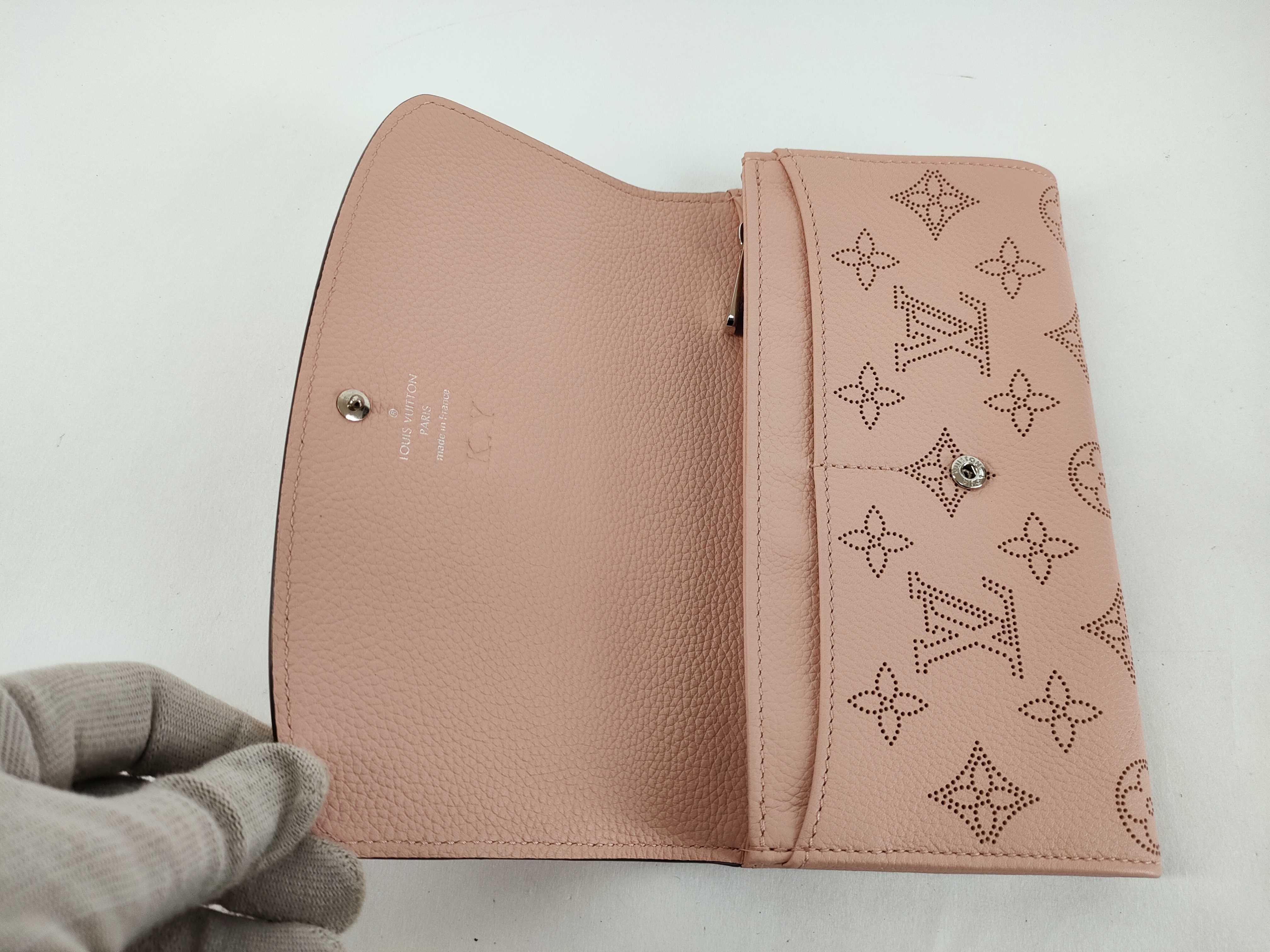 Mahina Portefeuille Iris Wallet with Box, Dust Bag, and Initials — view 9