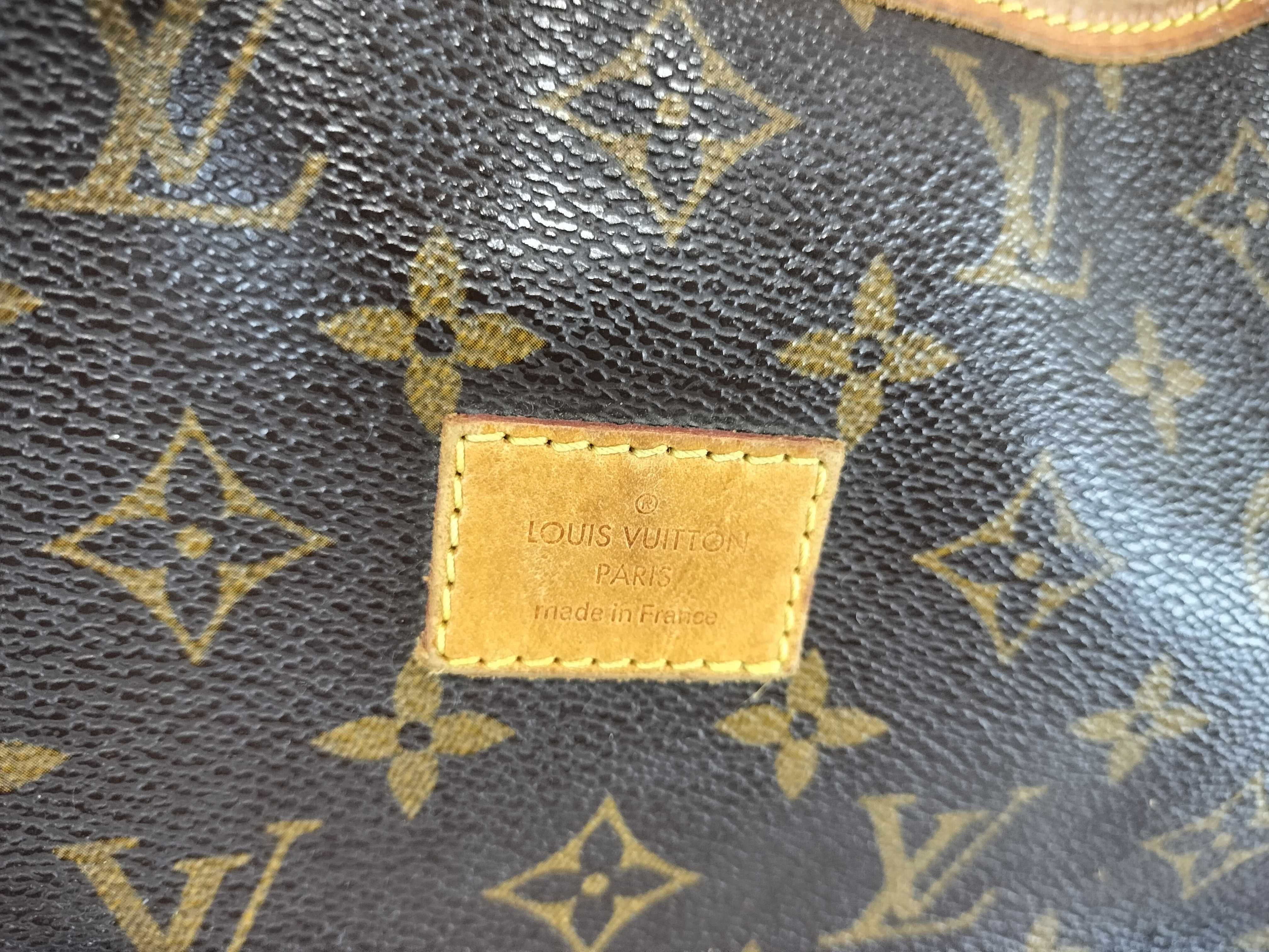 Monogram M42256 Saumur 30 Shoulder Bag — view 11