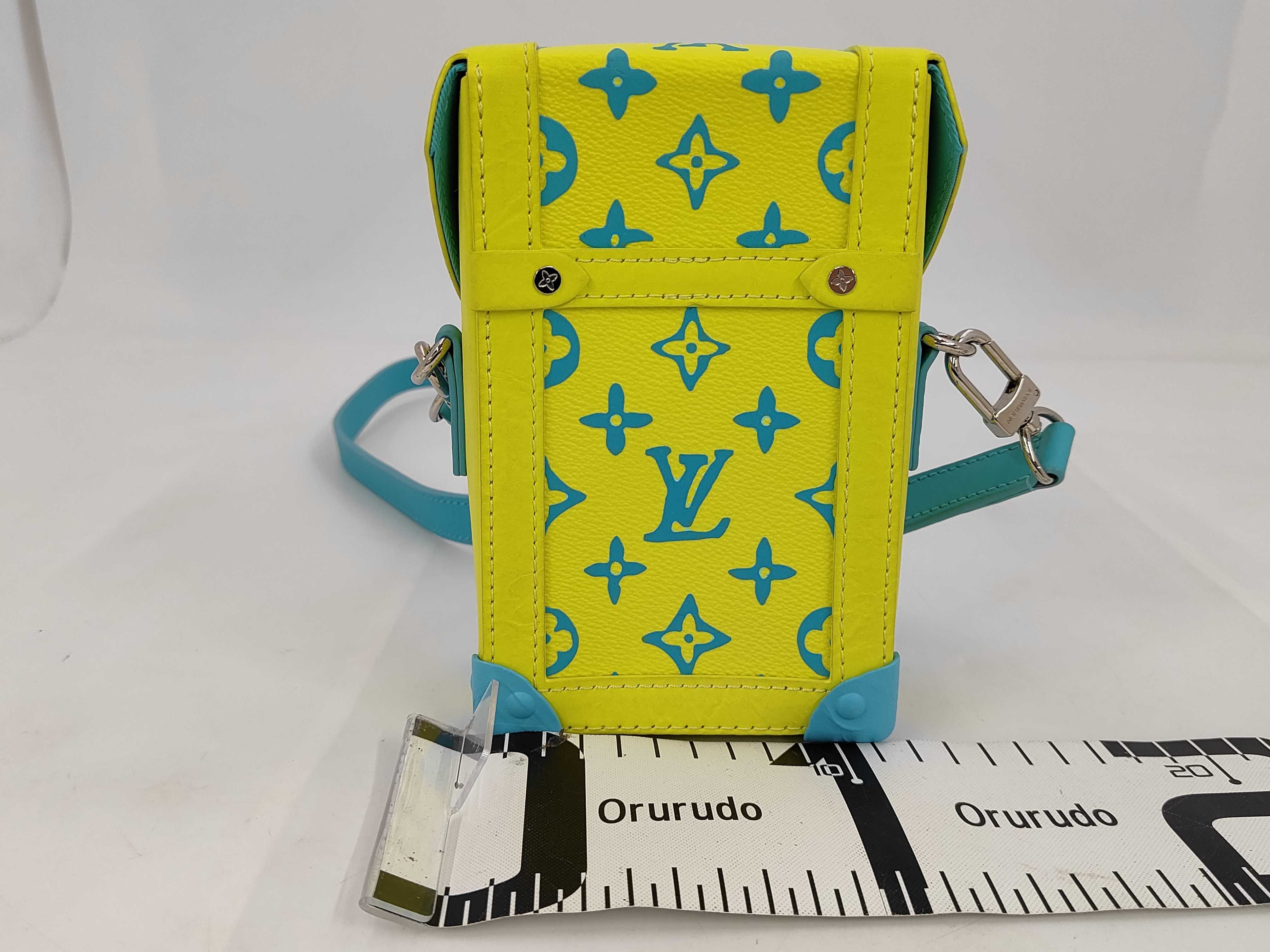 Vertical Shoulder Bag — view 2
