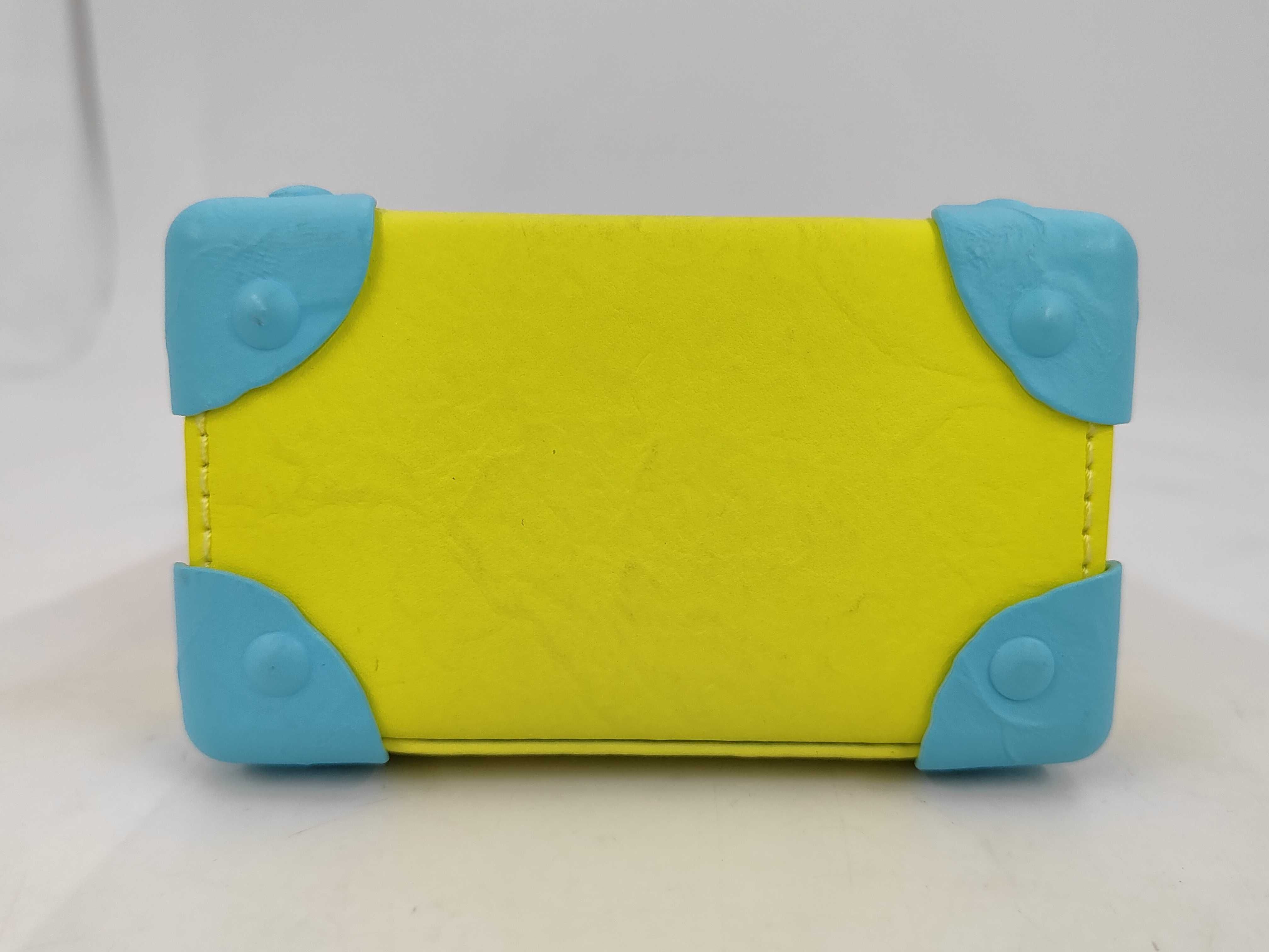 Vertical Shoulder Bag — view 3