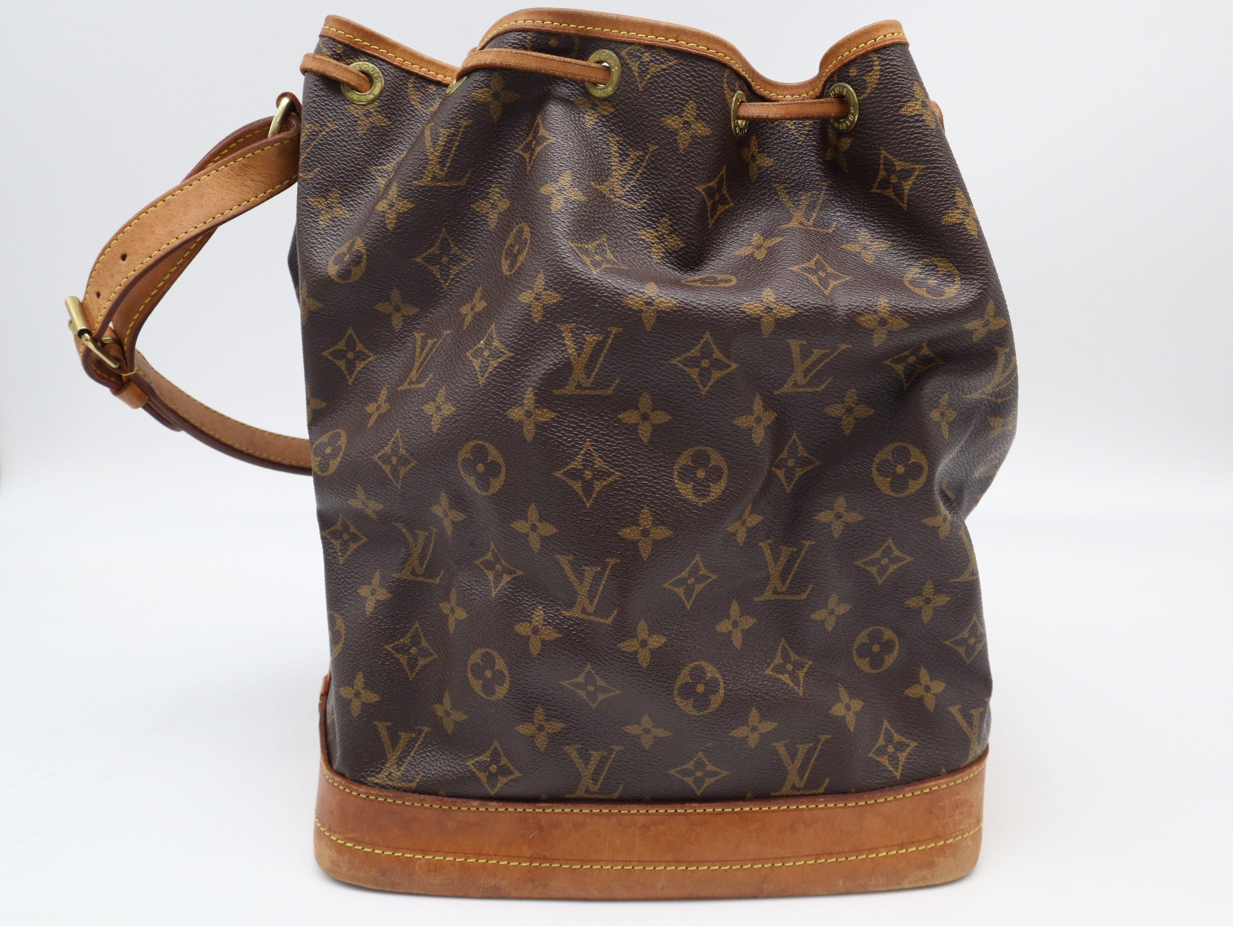 M42224 Monogram Noé Shoulder Bag — view 2