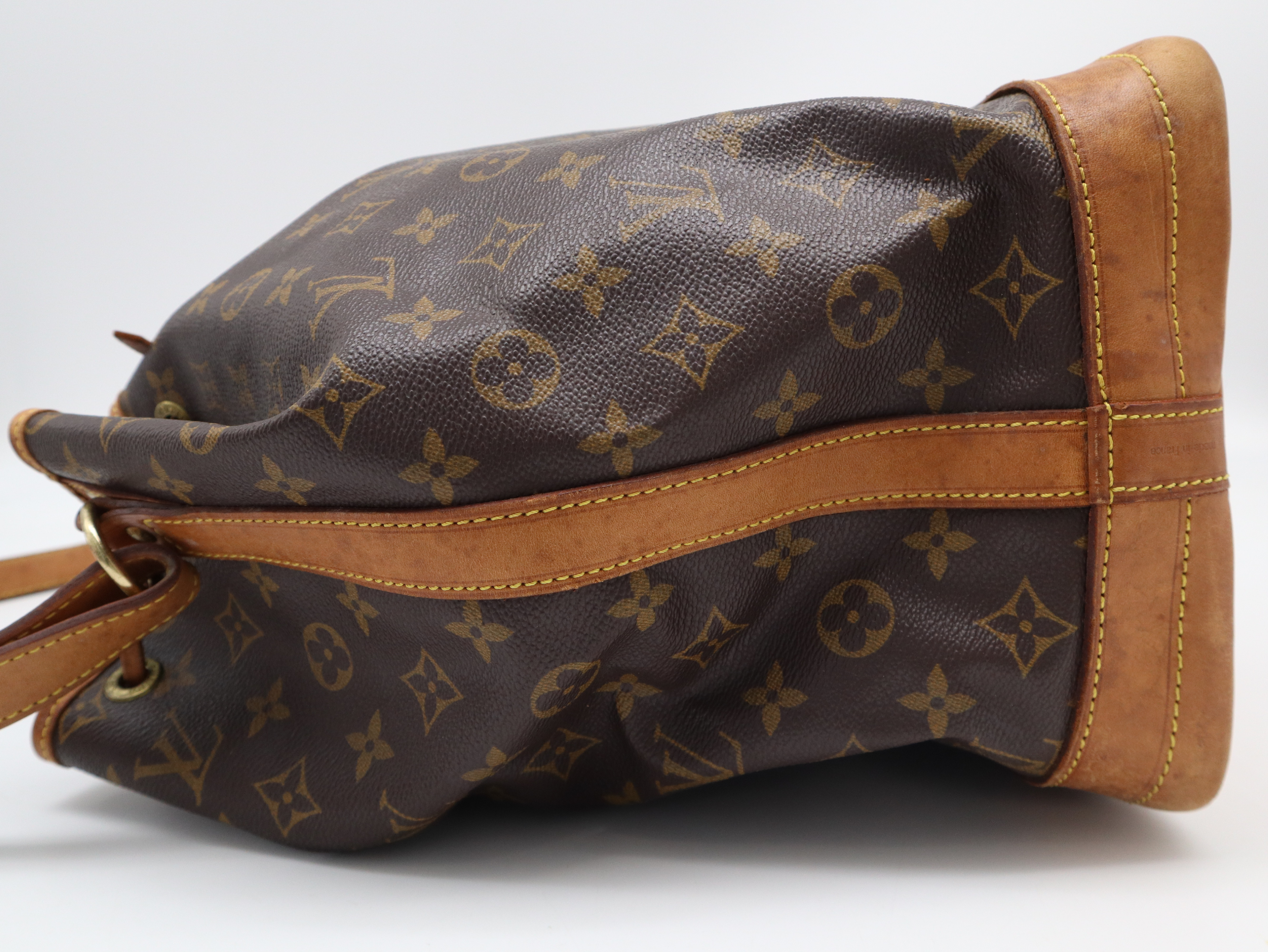 M42224 Monogram Noé Shoulder Bag — view 3