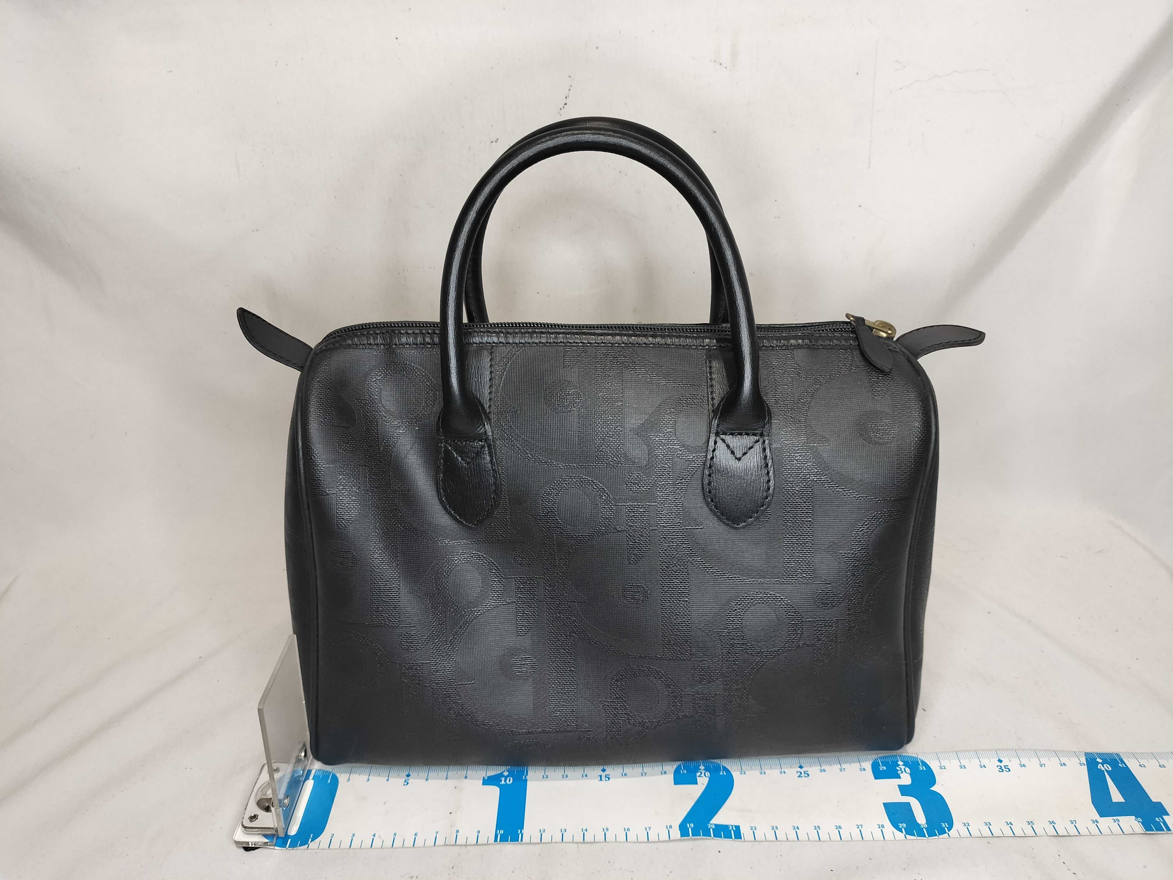 handbag — view 2