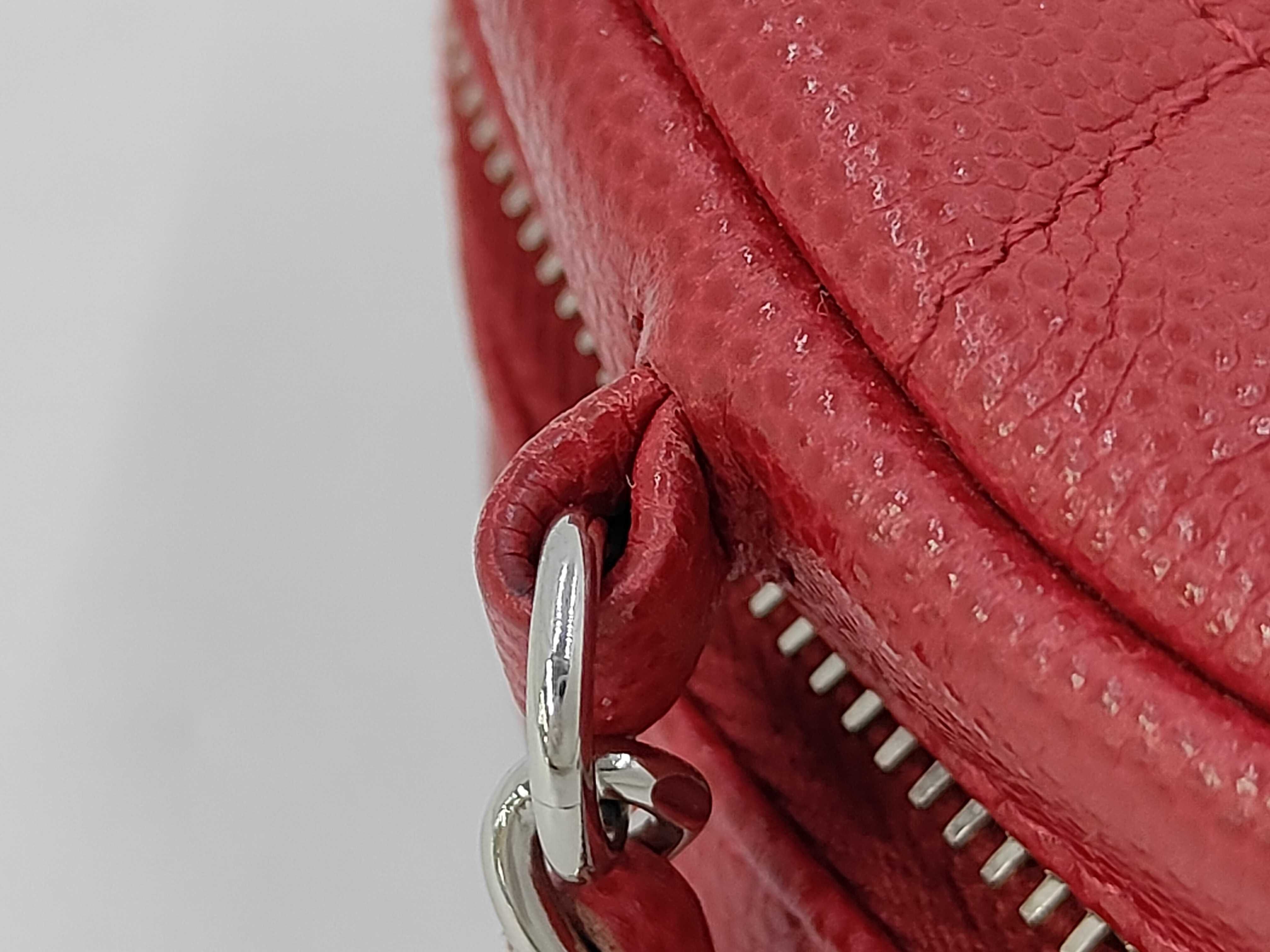 Matelassé Chain Shoulder Bag — view 7