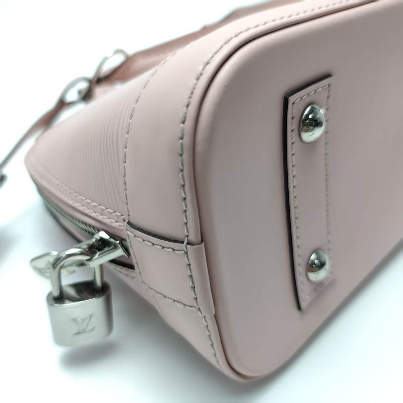 【*Shipped from: China*】LOUIS VUITTON Alma Leather Shoulder Bag — view 6