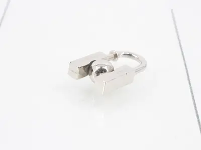 Cadena Charm