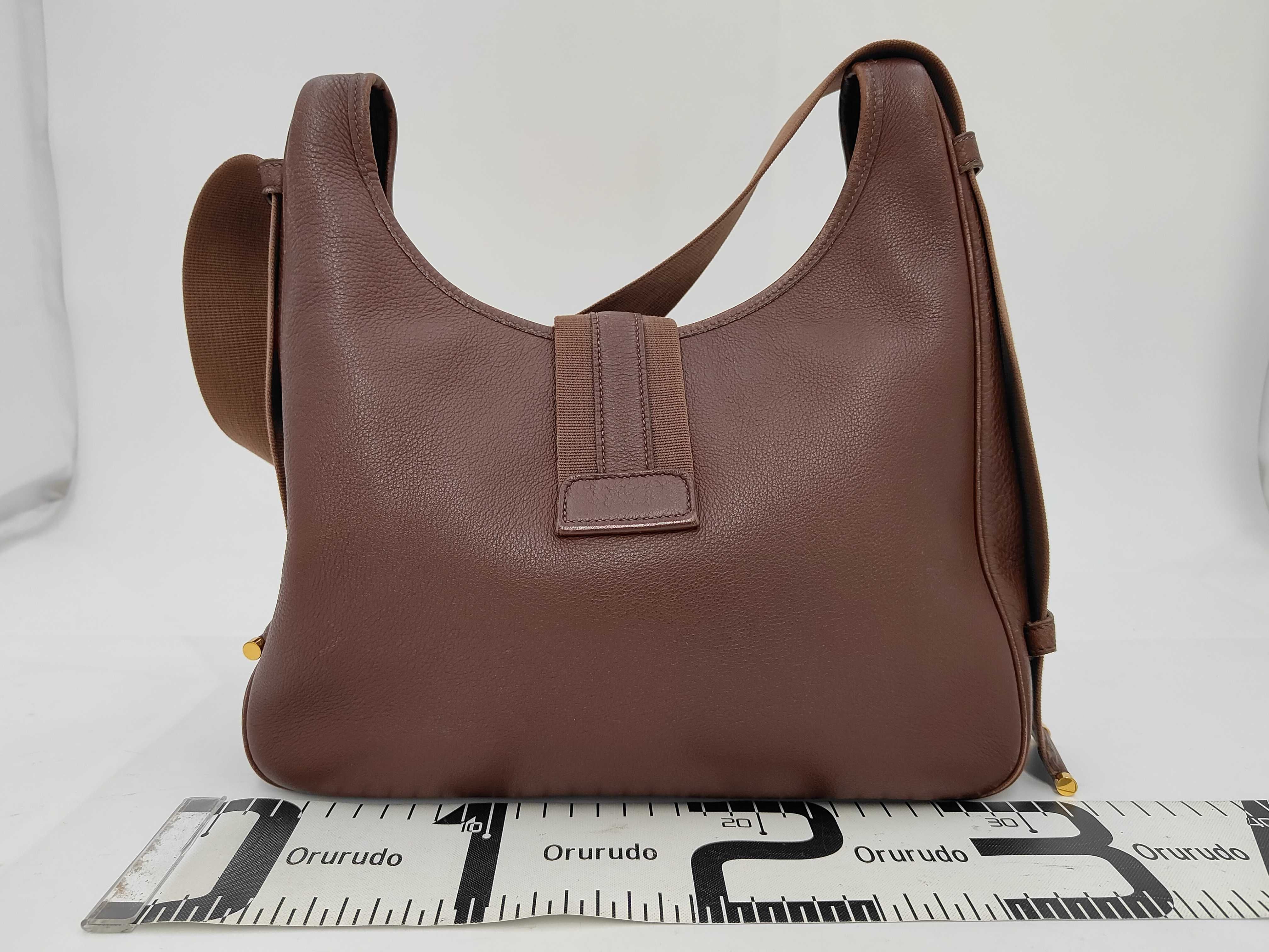 Saco Taurillon Clemence Marron Shoulder Bag (Stamp Unknown) with Dust Bag — view 2