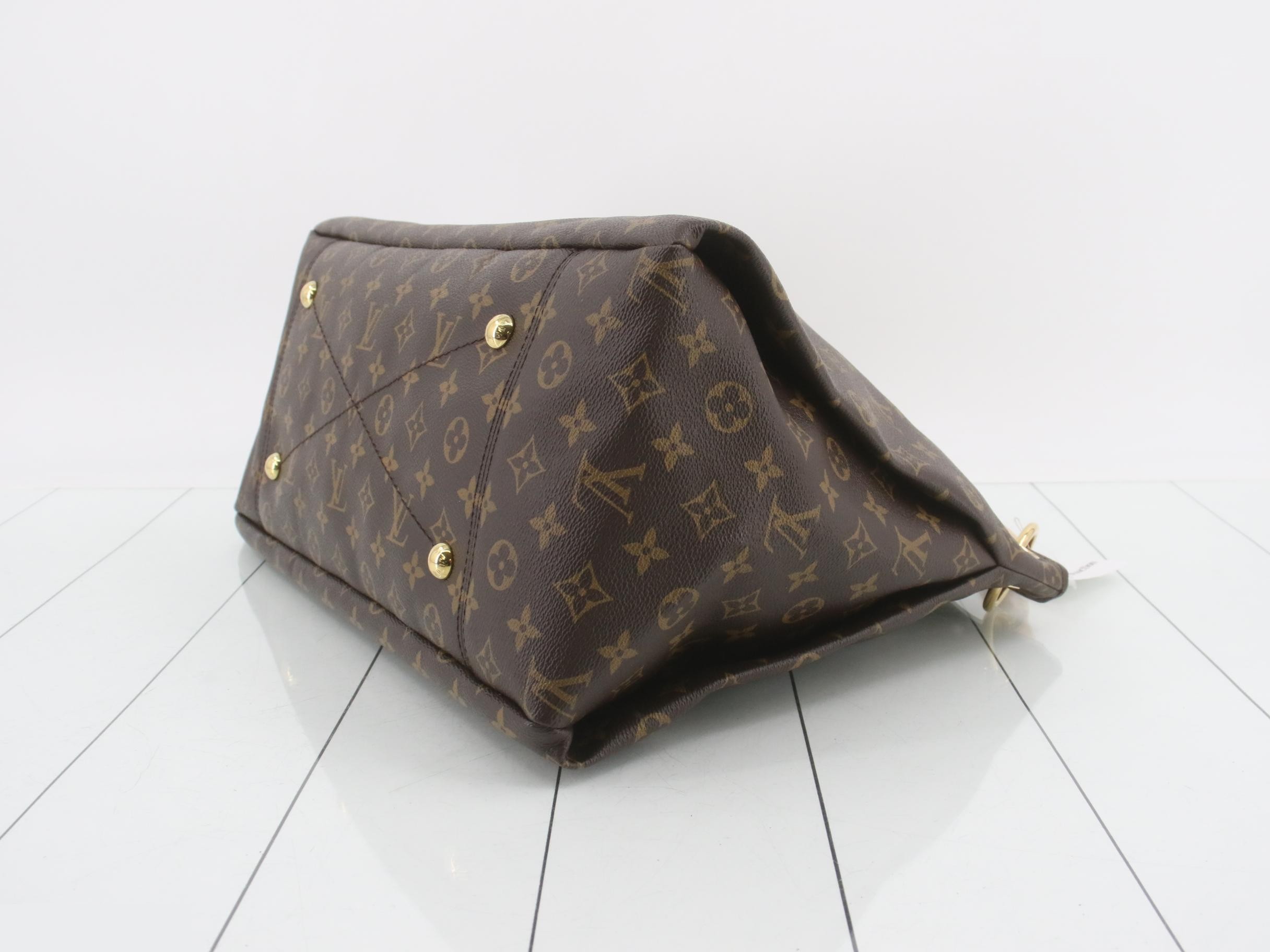 Monogram Artsy MM Shoulder Bag — view 6