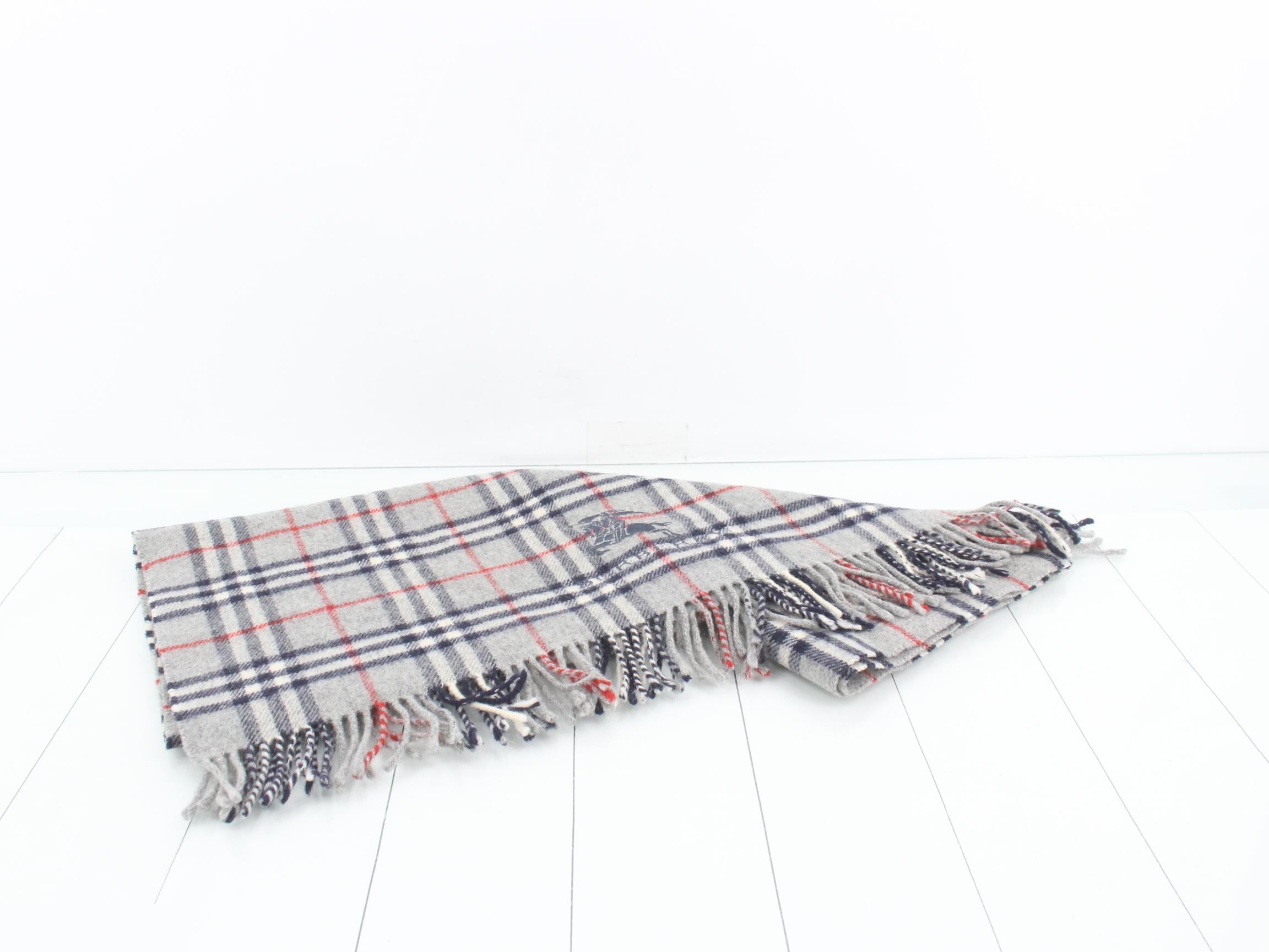 muffler — view 2