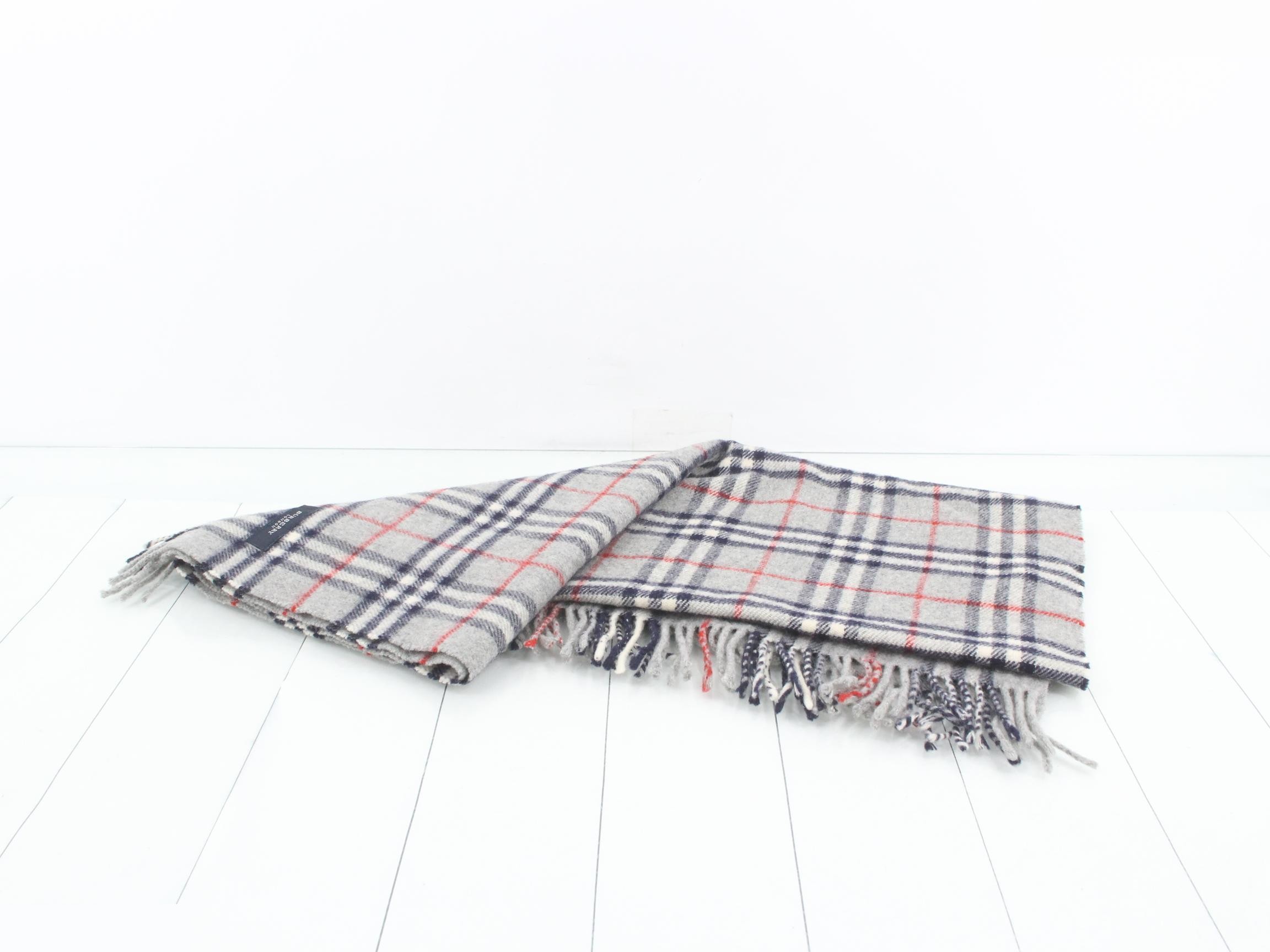 muffler — view 3