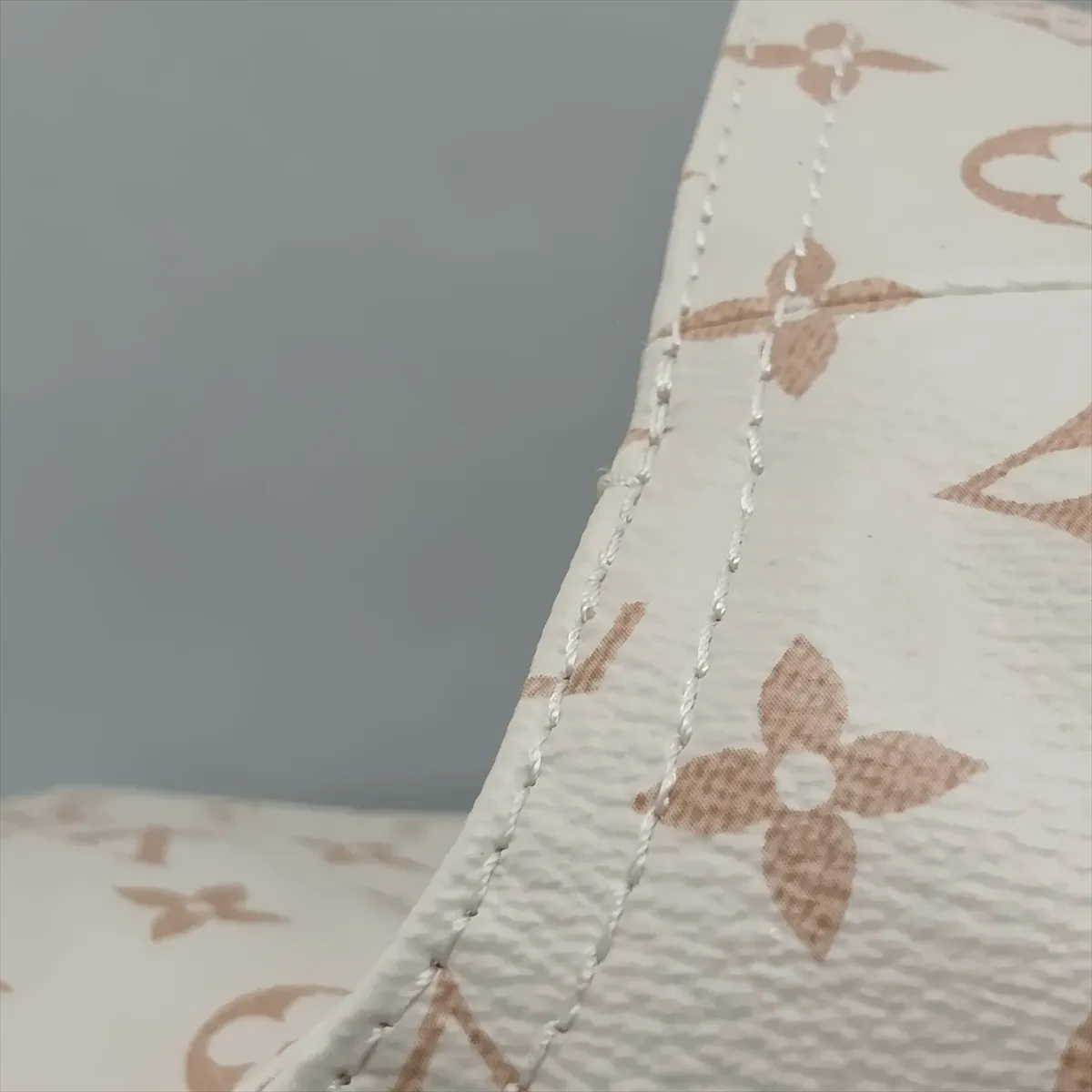 Monogram Dune Atlantis GM M24409 Beige, no strap, pouch string missing, RFID detected. — view 11