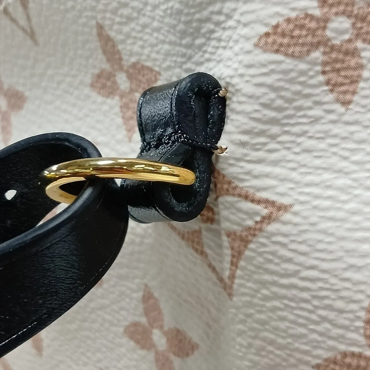 Monogram Dune Atlantis GM M24409 Beige, no strap, pouch string missing, RFID detected. — view 12