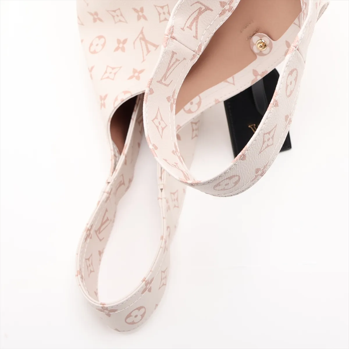 Monogram Dune Atlantis GM M24409 Beige, no strap, pouch string missing, RFID detected. — view 5