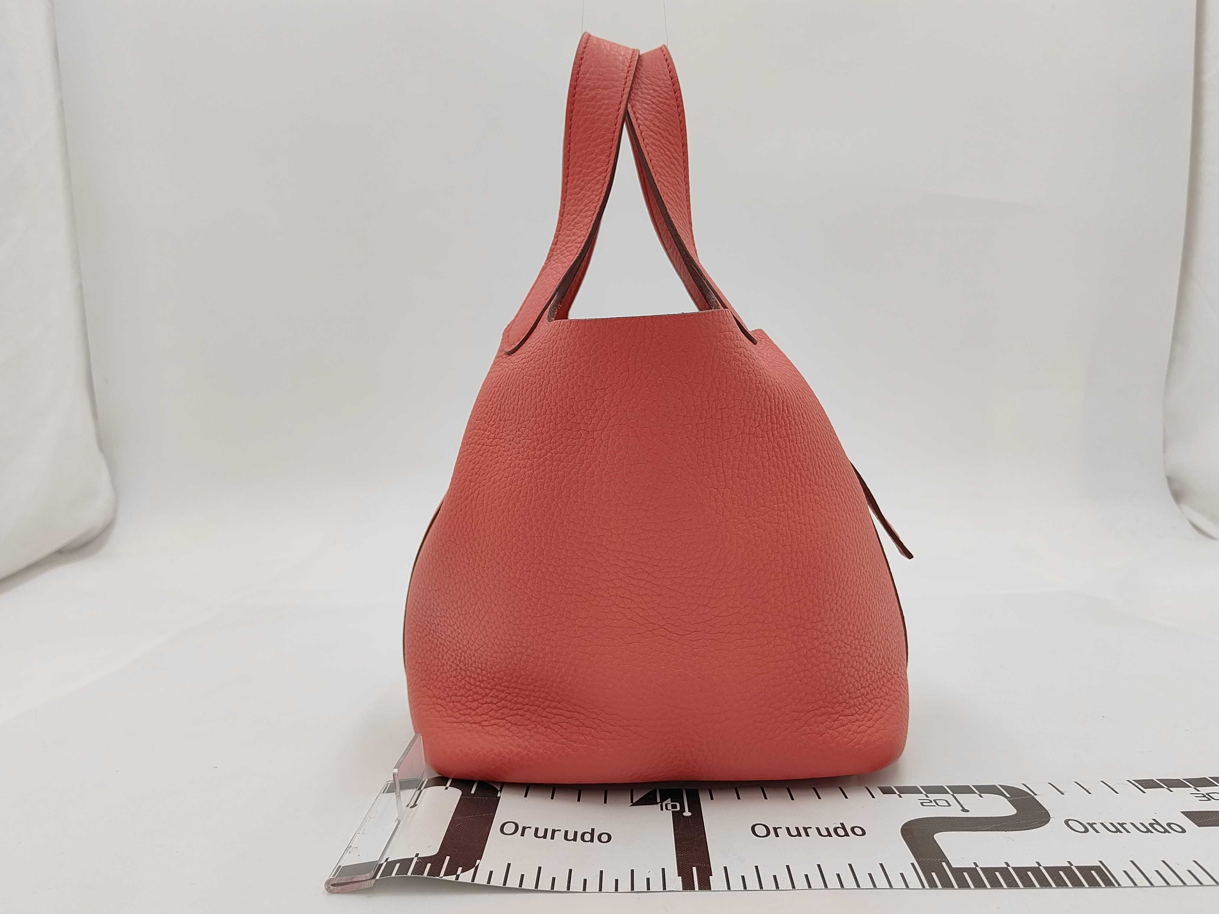 Picotin Lock PM Taurillon Clemence O C052 Handbag — view 2