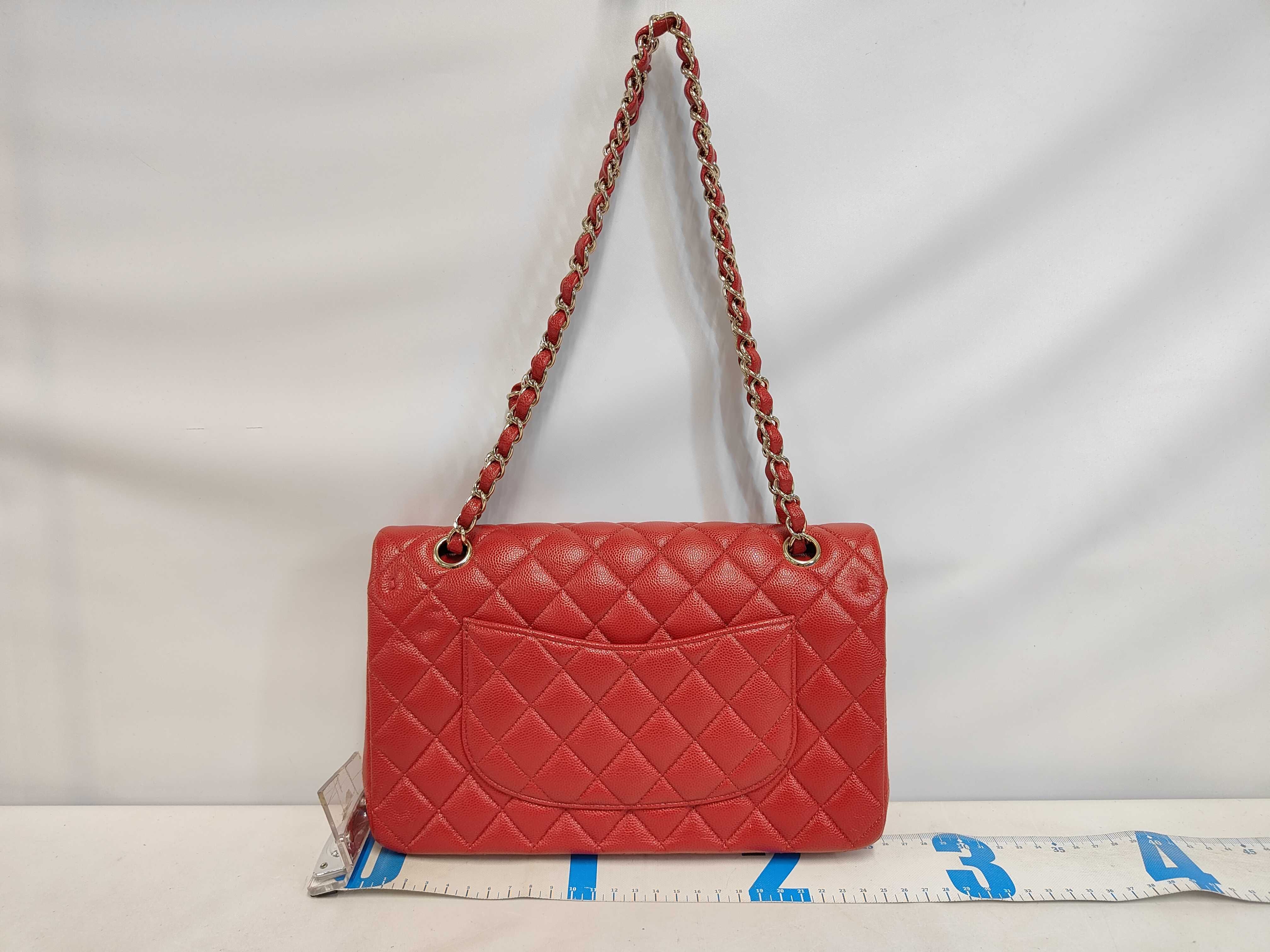 Double Flap 25 Chain Shoulder Bag, Matelassé, Caviar Red, PG (Pink Gold) — view 2