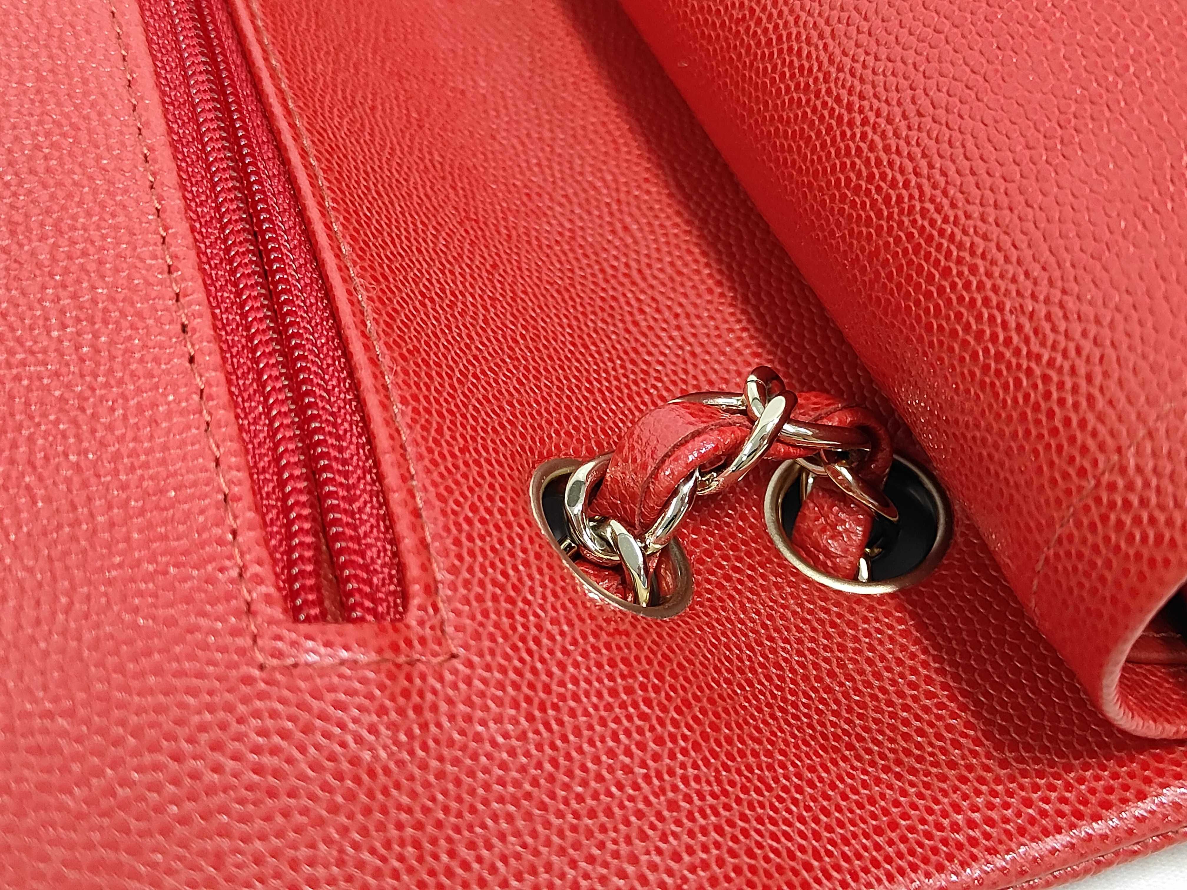 Double Flap 25 Chain Shoulder Bag, Matelassé, Caviar Red, PG (Pink Gold) — view 6