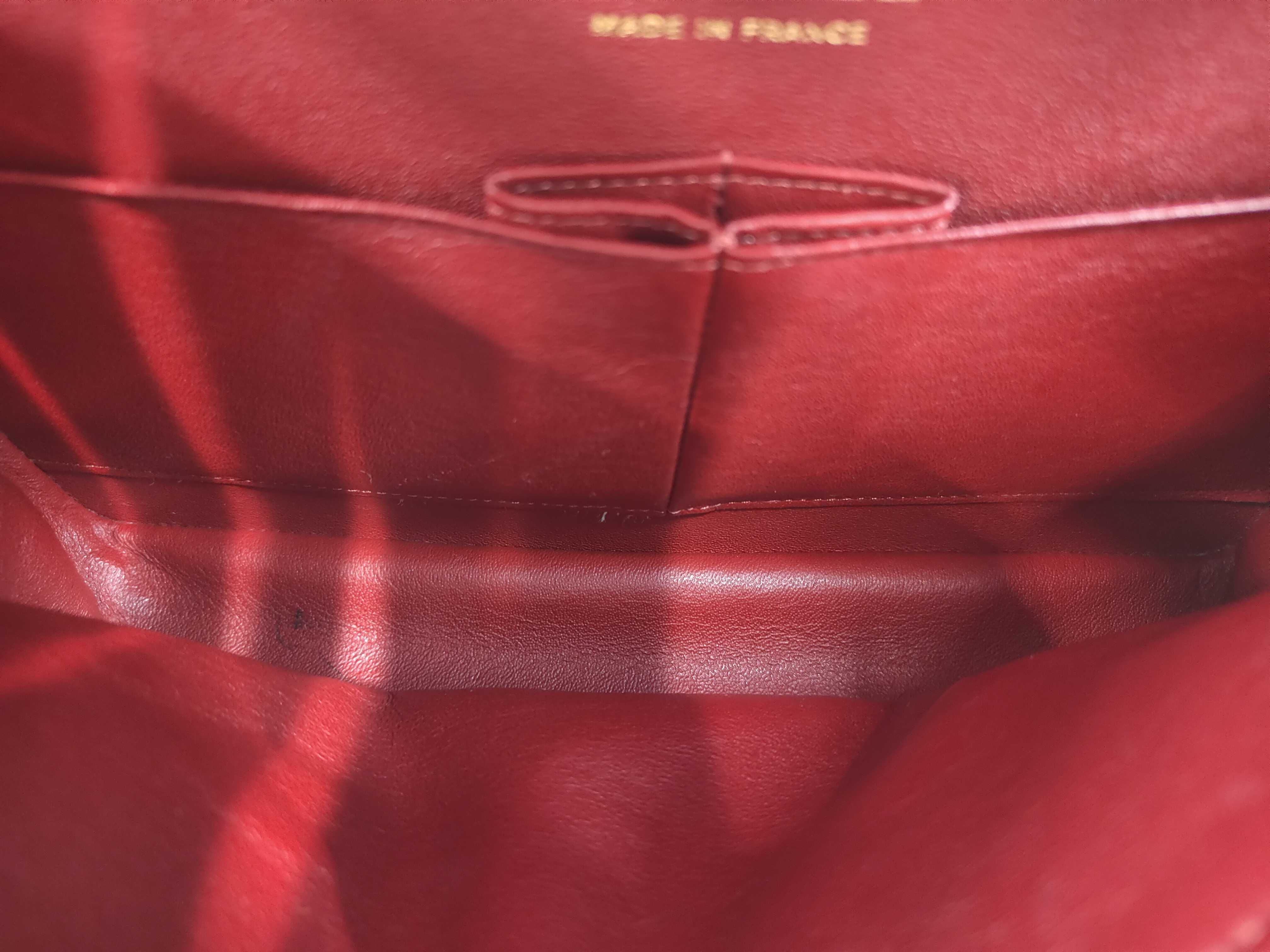 Double Flap 25 Chain Shoulder Bag, Matelassé, Caviar Red, PG (Pink Gold) — view 9