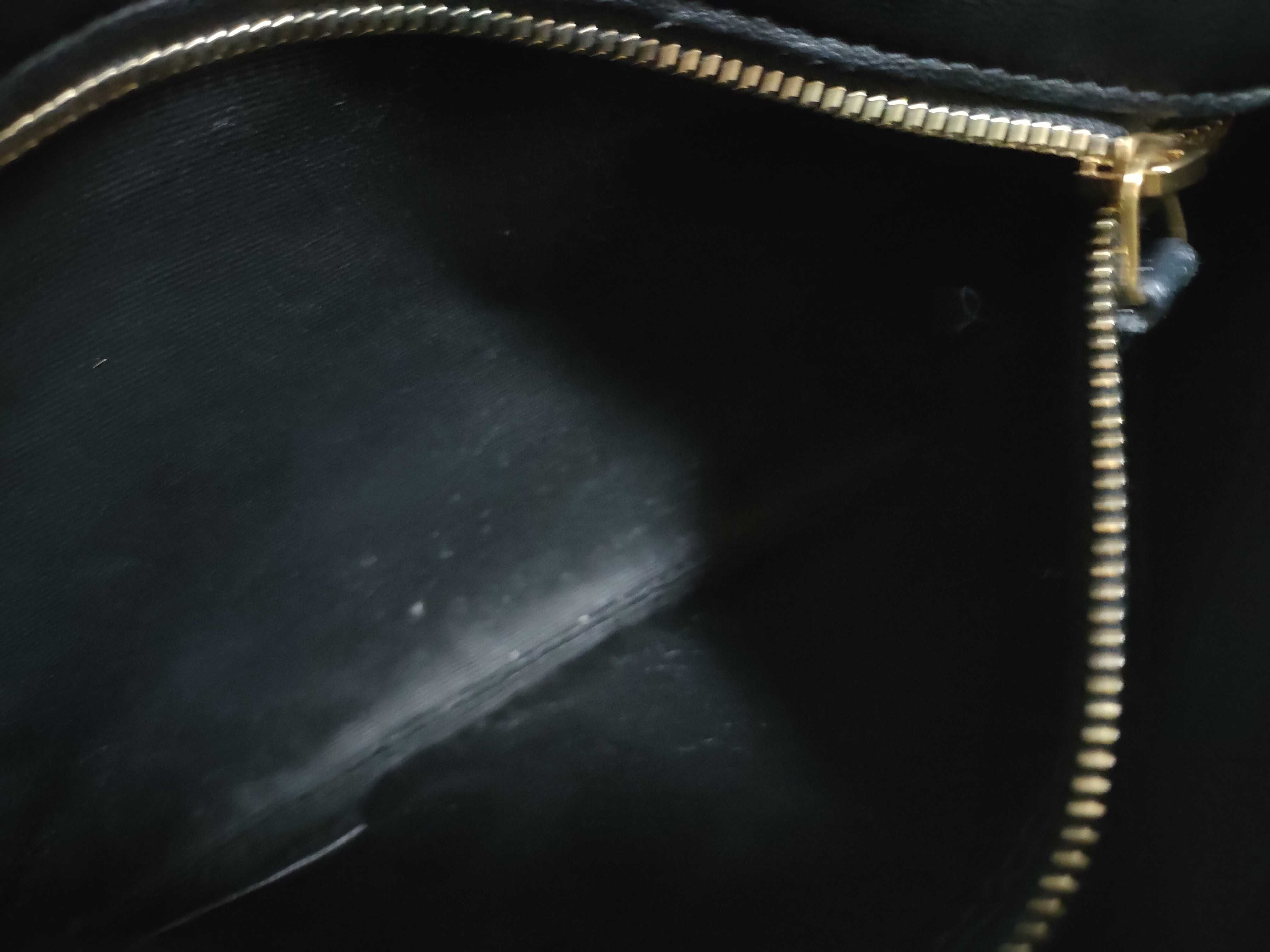 Loulou Puffer Handbag Gold Chain Shoulder Bag — view 10