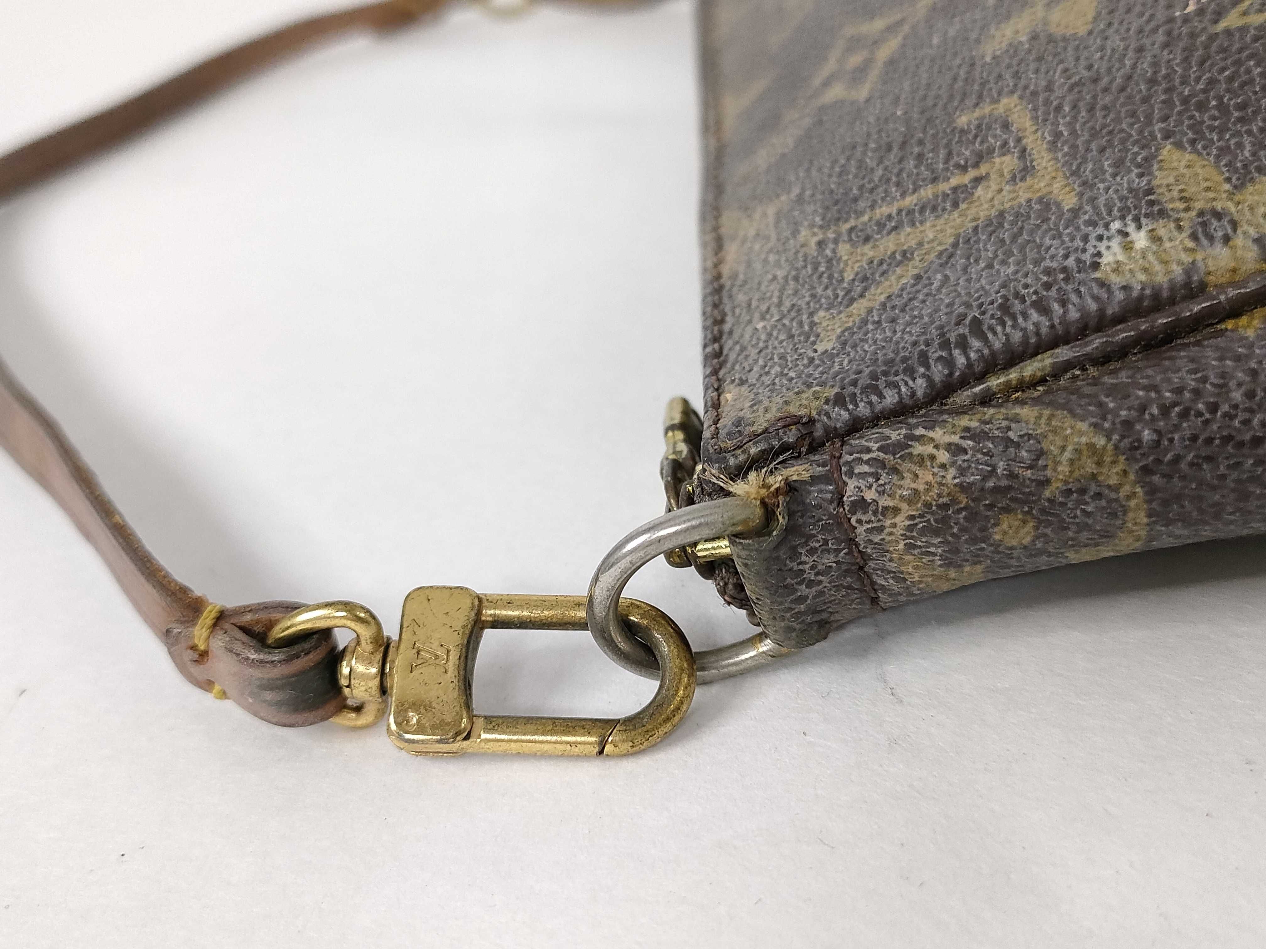 Monogram Louis Vuitton Monogram Accessoire M40712 Pouch — view 5
