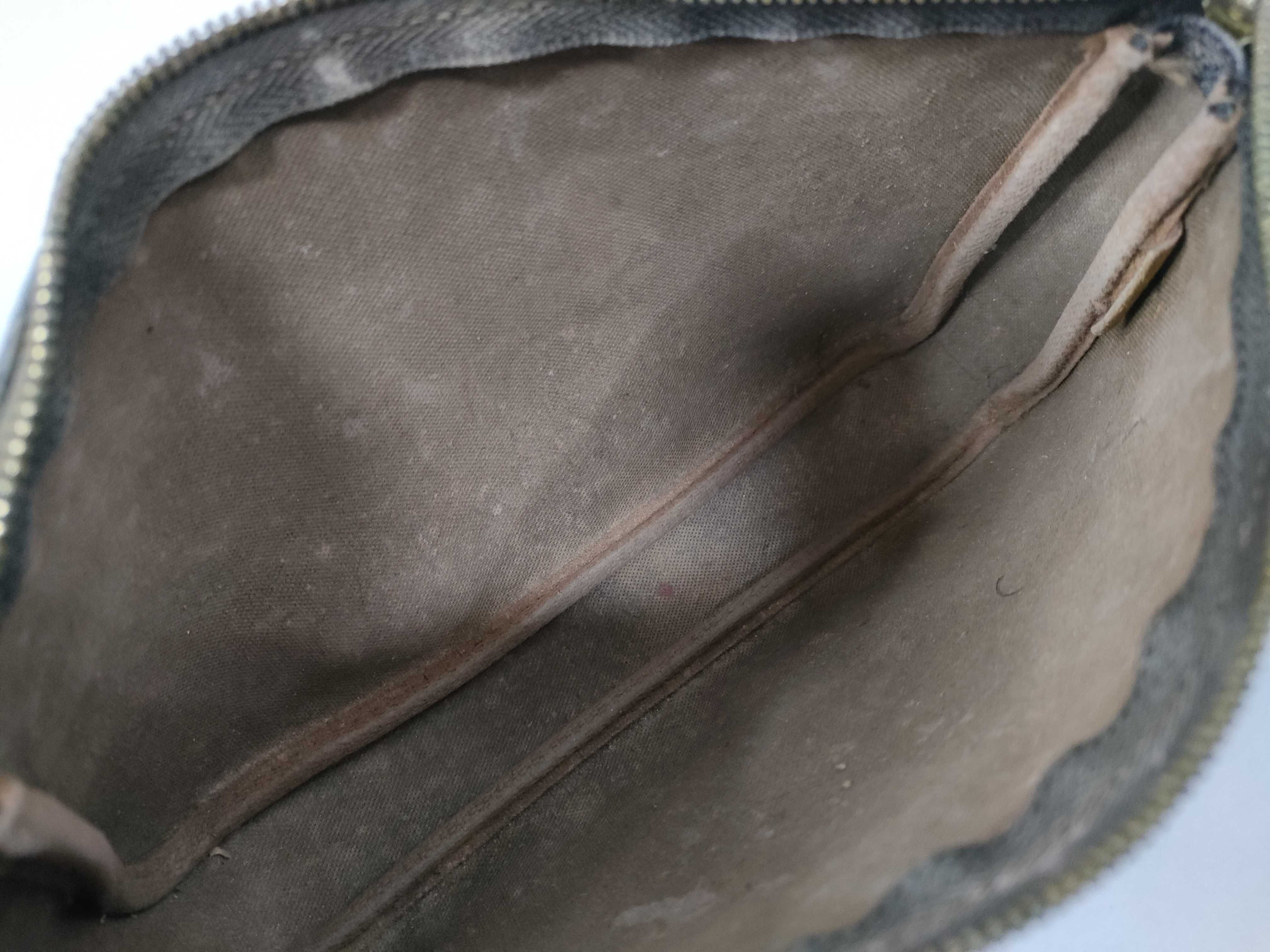 Monogram Louis Vuitton Monogram Accessoire M40712 Pouch — view 9