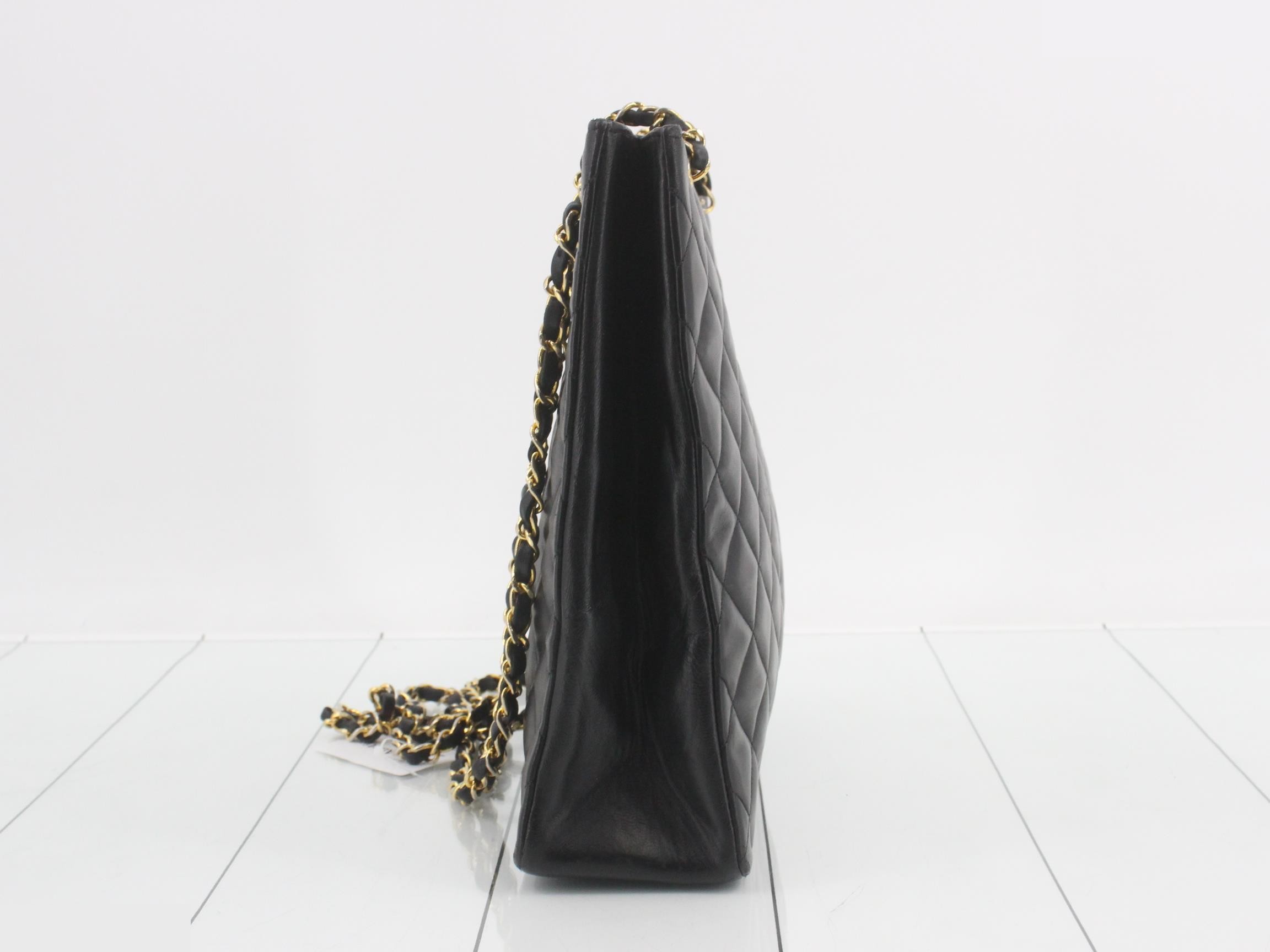 Matelassé Chain Shoulder Bag, Black, Item No. 1 — view 3