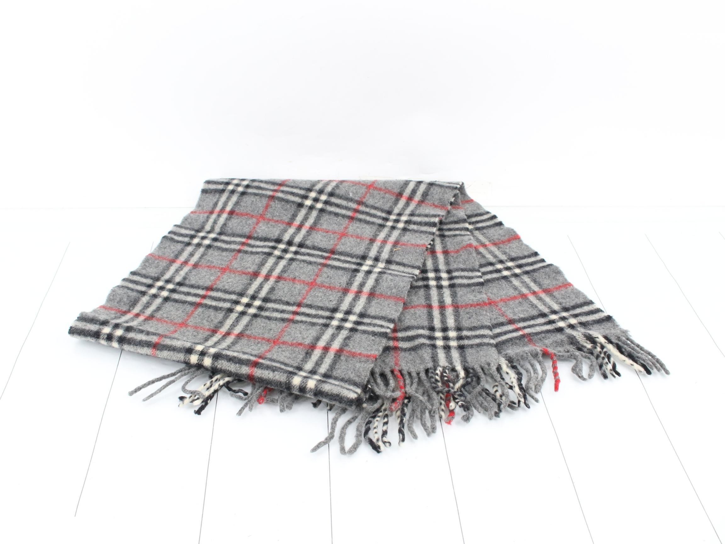 Other lines: Small items, accessories, and scarves — view 3