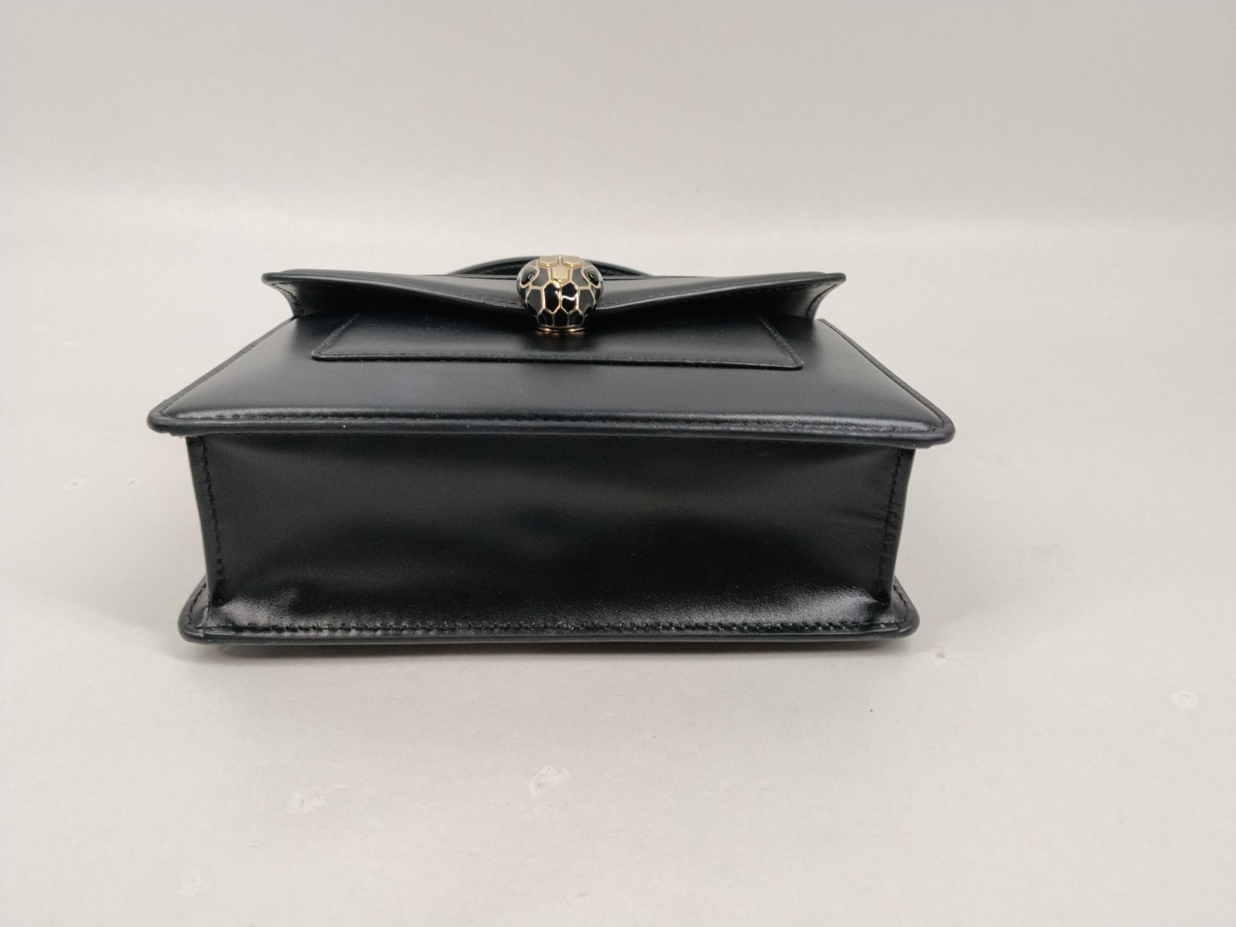 Serpenti Handbag Shoulder Bag Leather Black Handbag — view 7