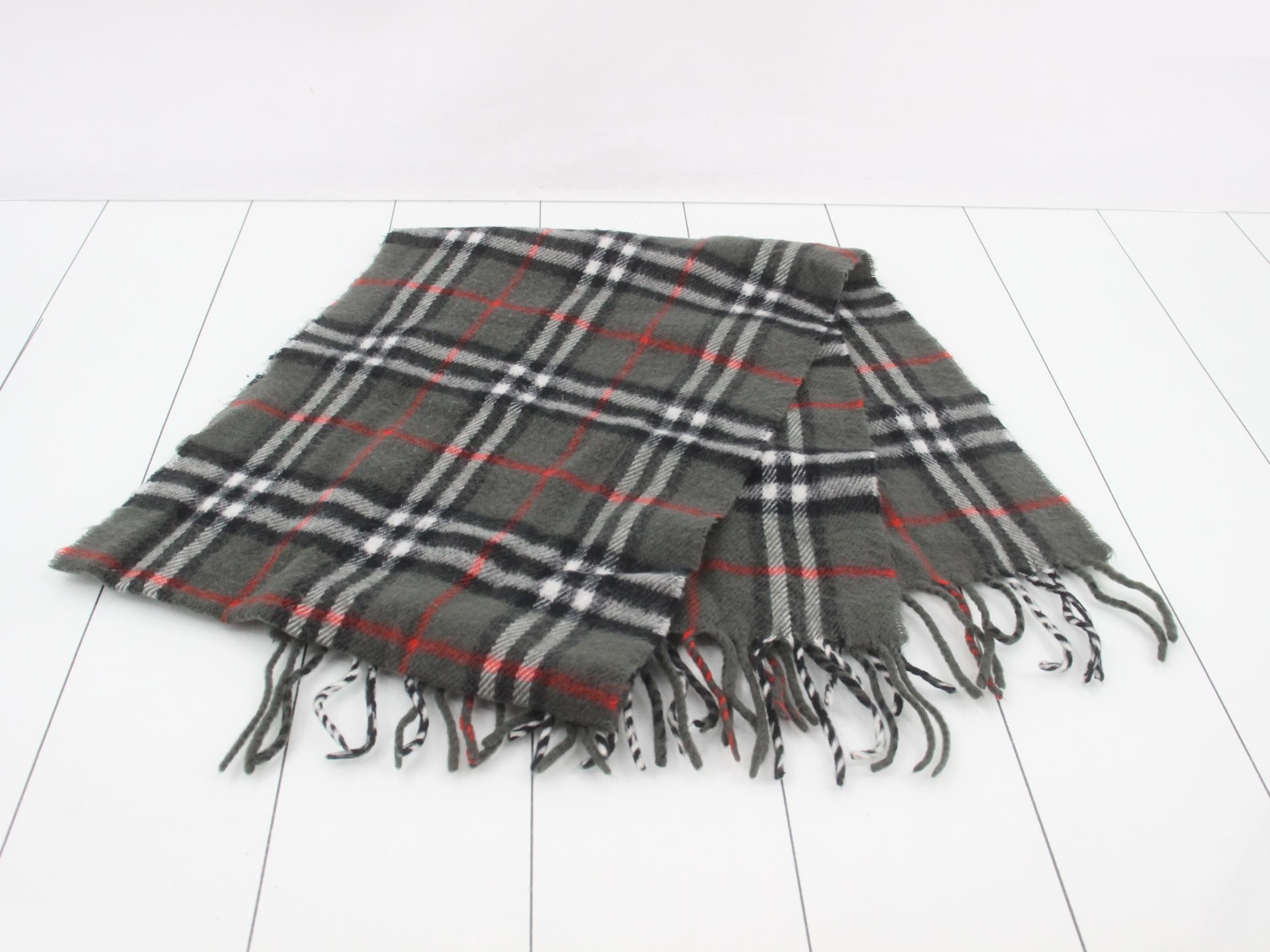 Other lines: Small items, accessories, and scarves — view 3