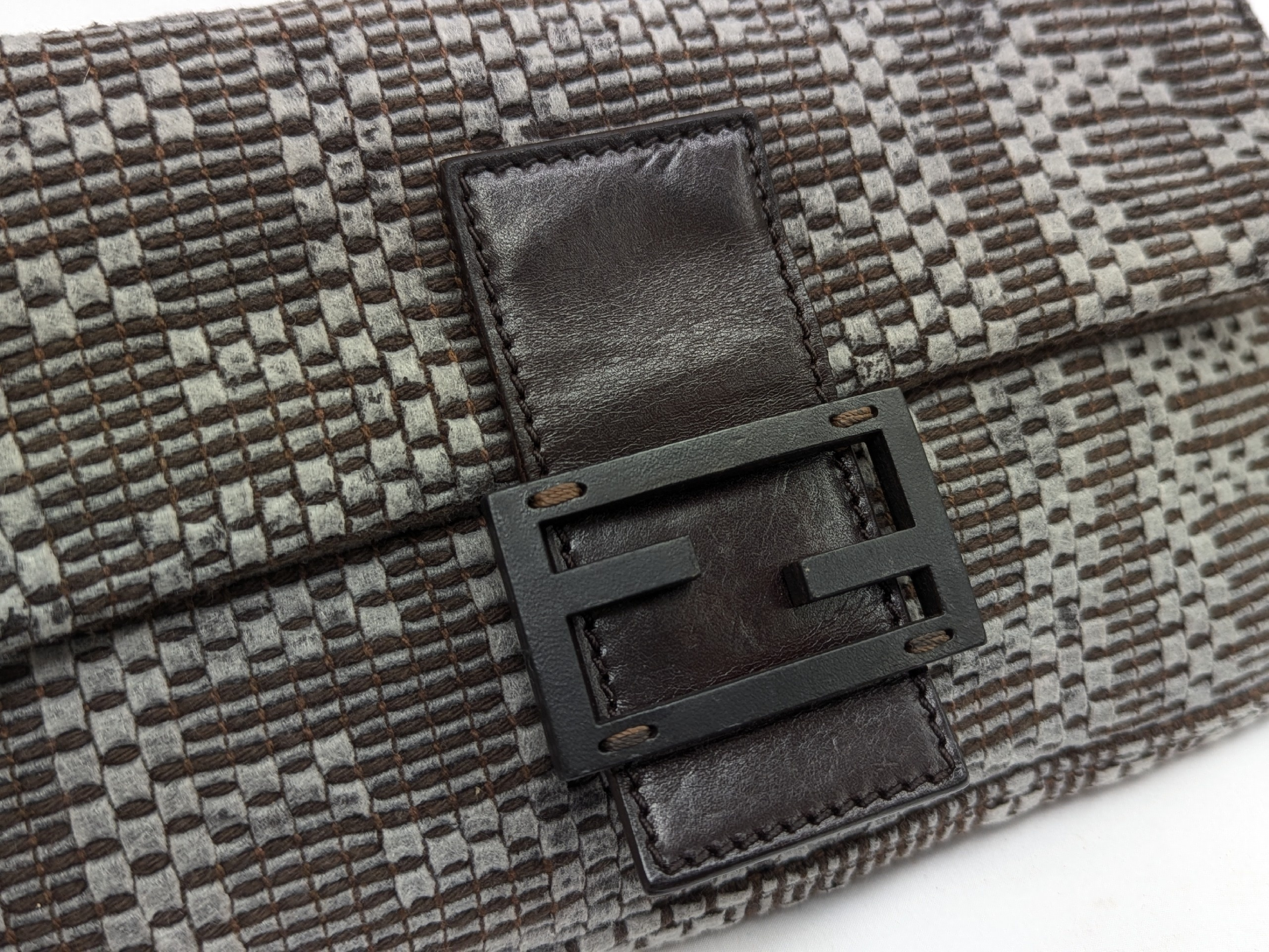 Mamma Bucket Handbag — view 8