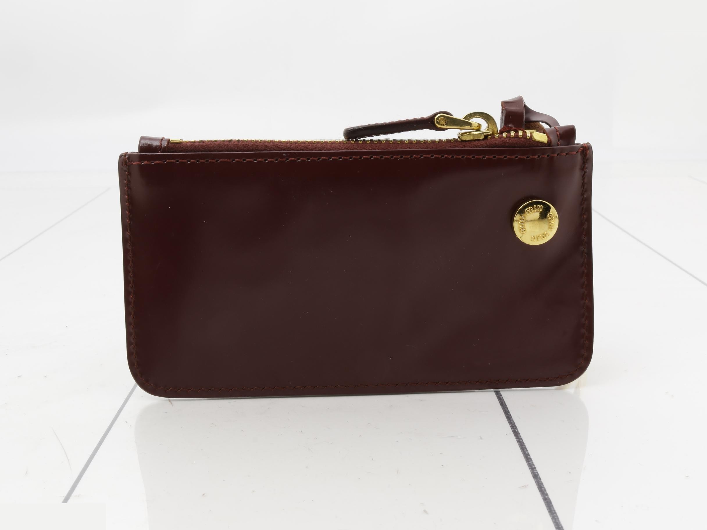 Coin case with key ring — view 2