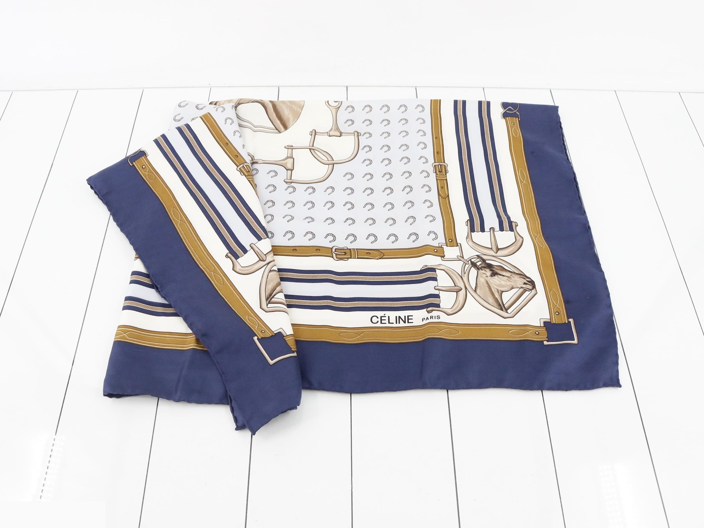Other lines: Small items, accessories, scarves, blue tones — view 3